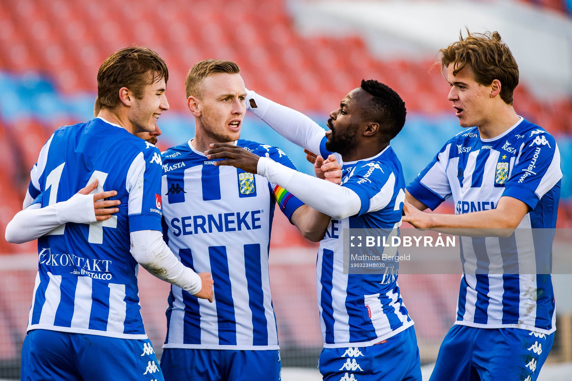 IFK Göteborgs Robin Söder jublar med lagkamrater