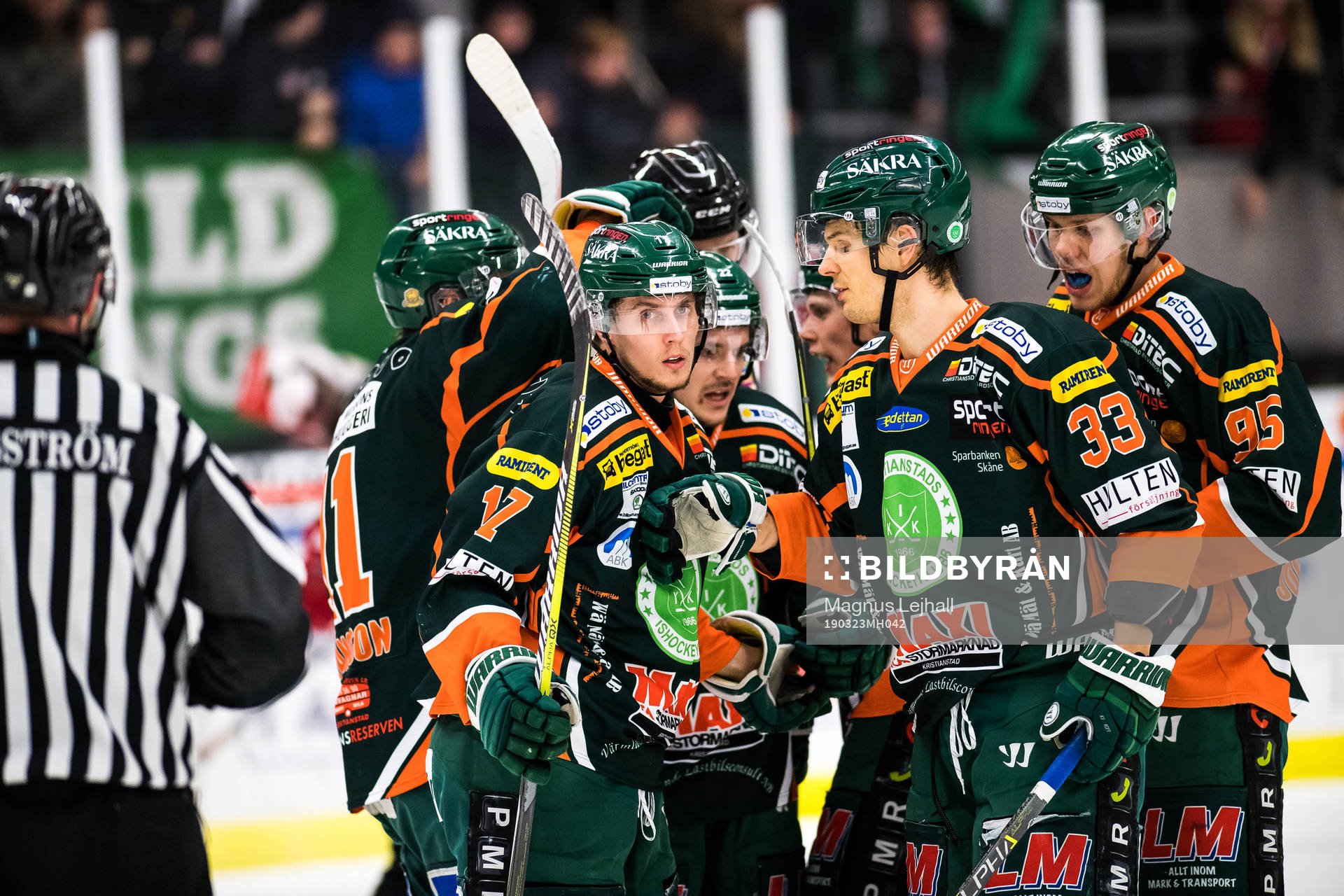 Kristianstads  Viktor Wahldén  jublar med lagkamraterna