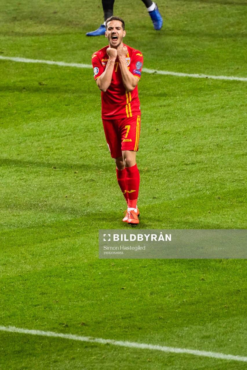 Alexandru Chipciu of Romania looks dejected