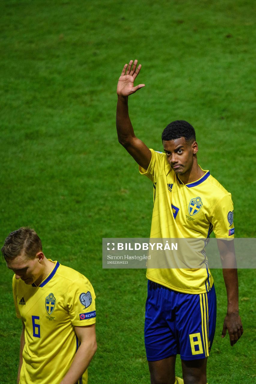 Alexander Isak of Sweden celebrates