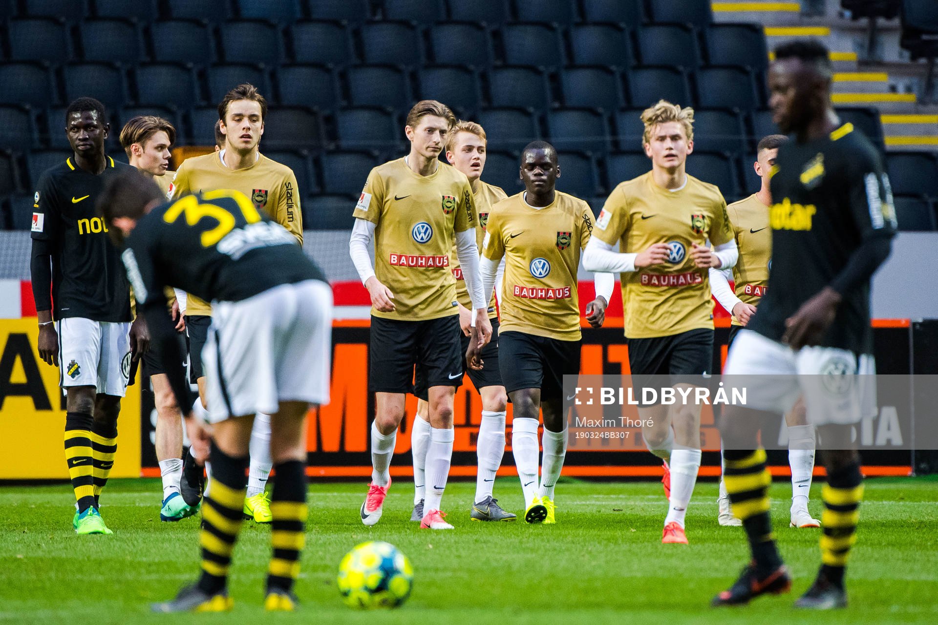 Brommapojkarnas spelare jublar