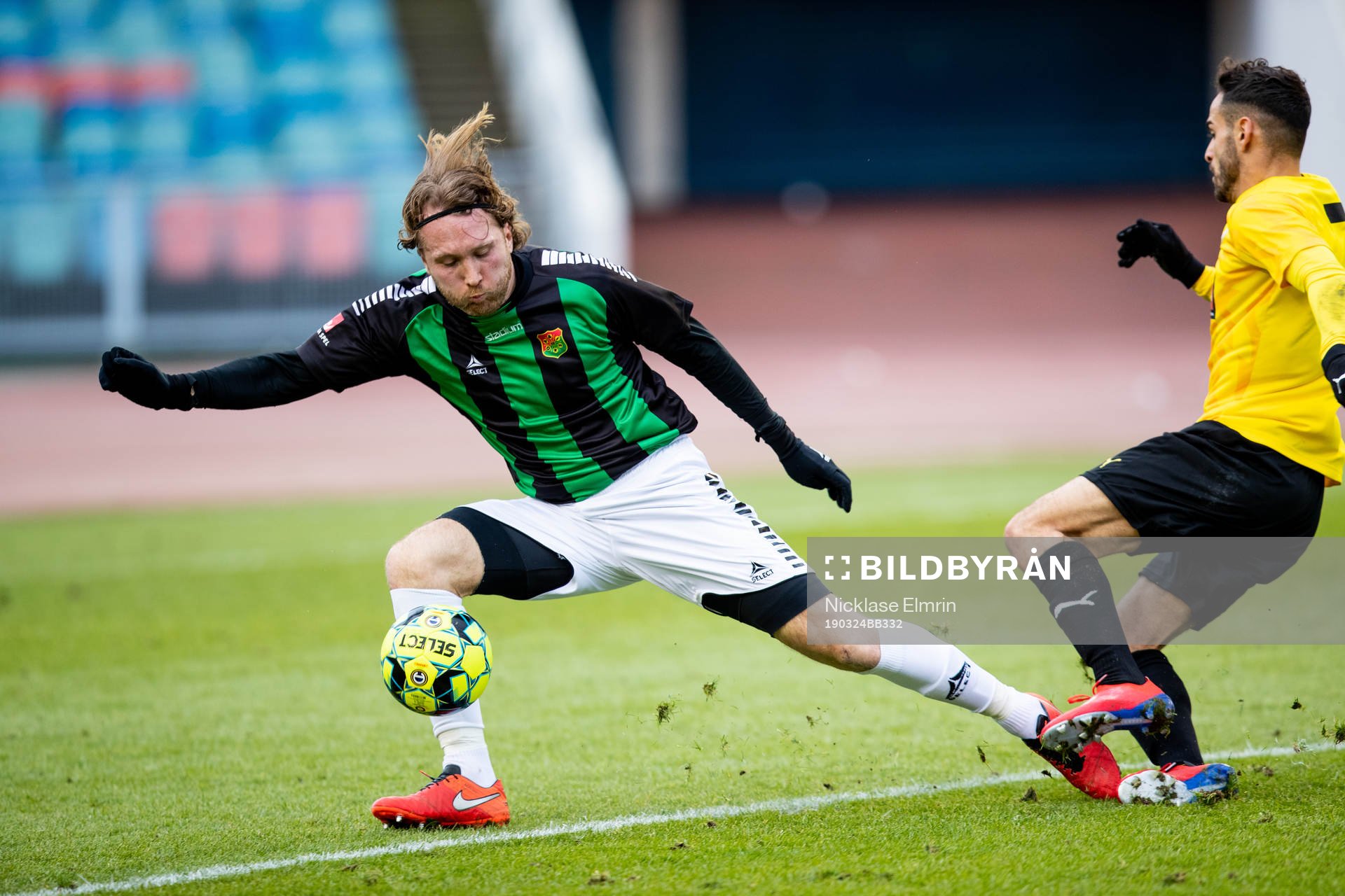 GAIS Emil Wahlström och Häckens Mervan Celik