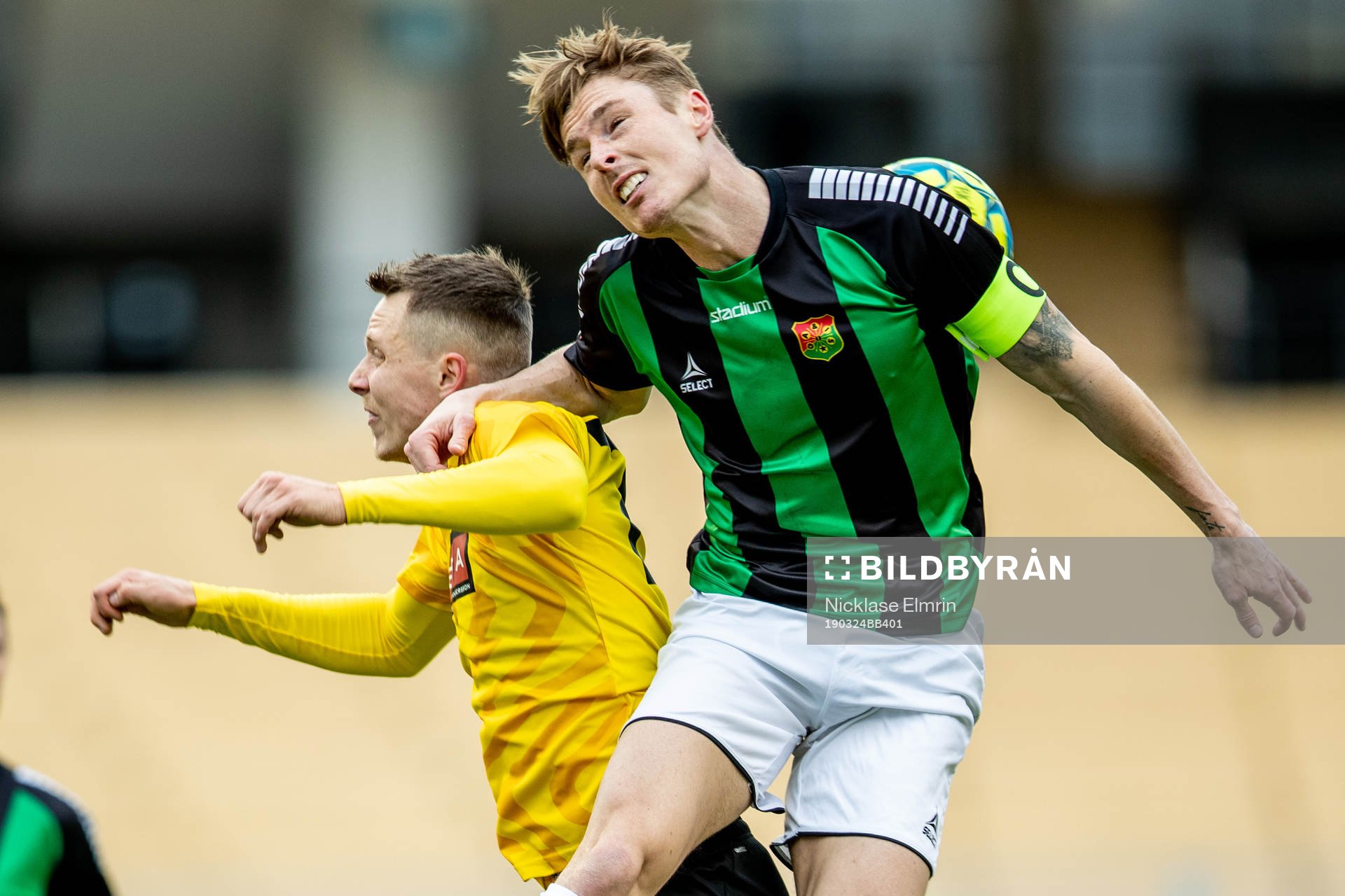 GAIS Marcus Bergholtz mot Häckens Viktor Lundberg