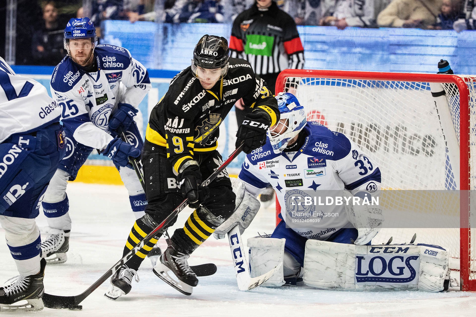 s Garry Nunn mot Leksands Linus Persson och målvakt Axel