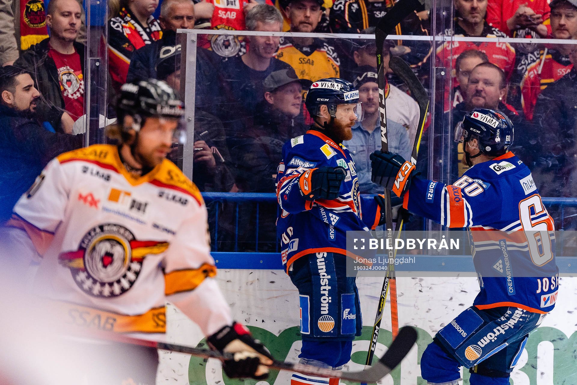 Växjös Liam Reddox och Erik Josefsson jublar