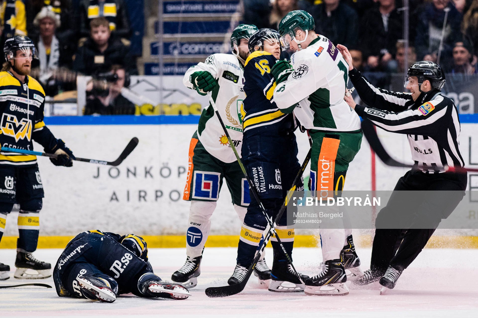 s Markus Ljungh och Färjestads Jesse Virtanen och Gustav
