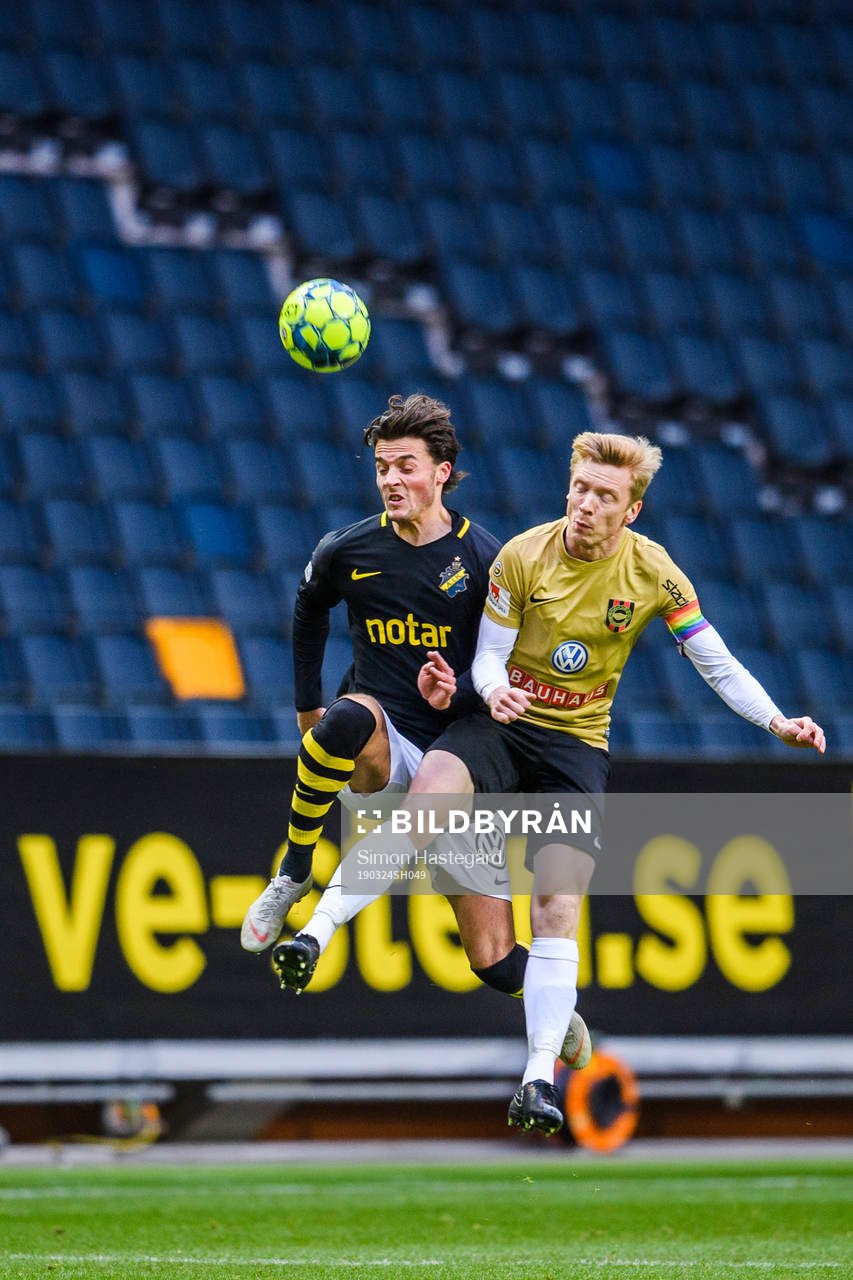 s Daniel Granli och Brommapojkarnas Gustav Sandberg
