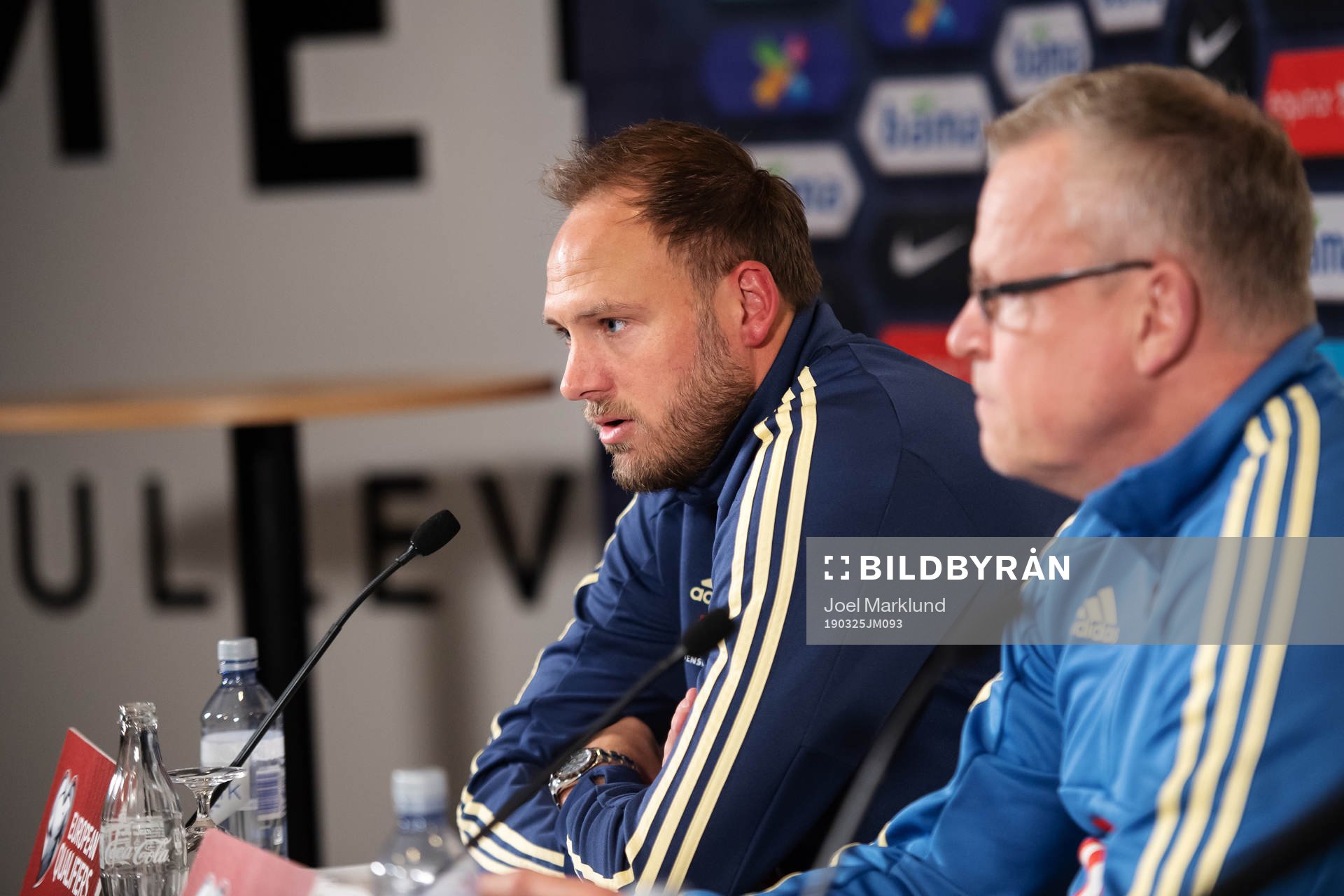 Andreas Granqvist and head coach Janne Andersson of the