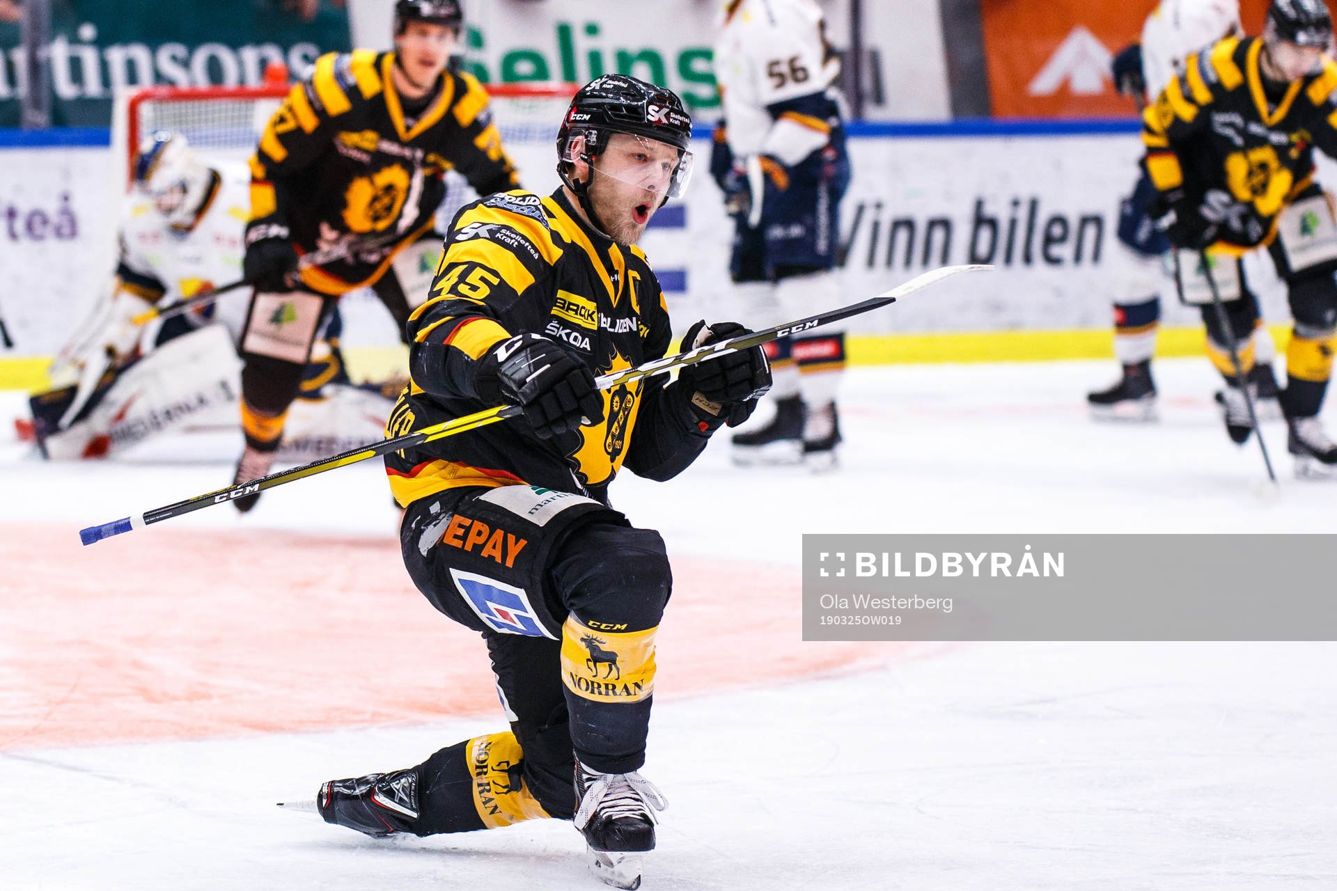 Skellefteås Oscar Möller jublar