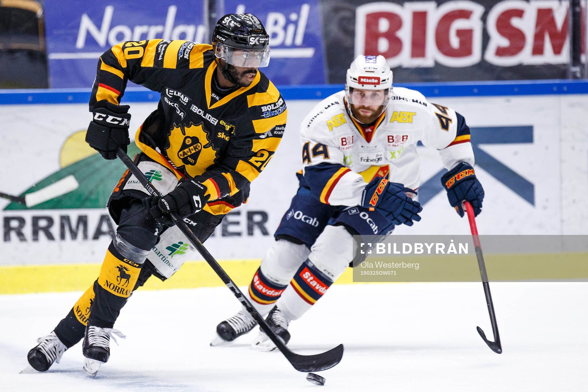 Skellefteås Edwin Hedberg och Djurgårdens Mattias Guter
