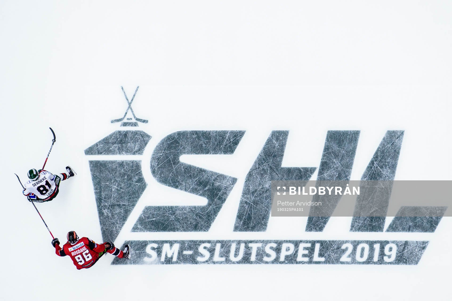 Frölundas Ryan Lasch och Malmö Redhawks Kim Rosdahl