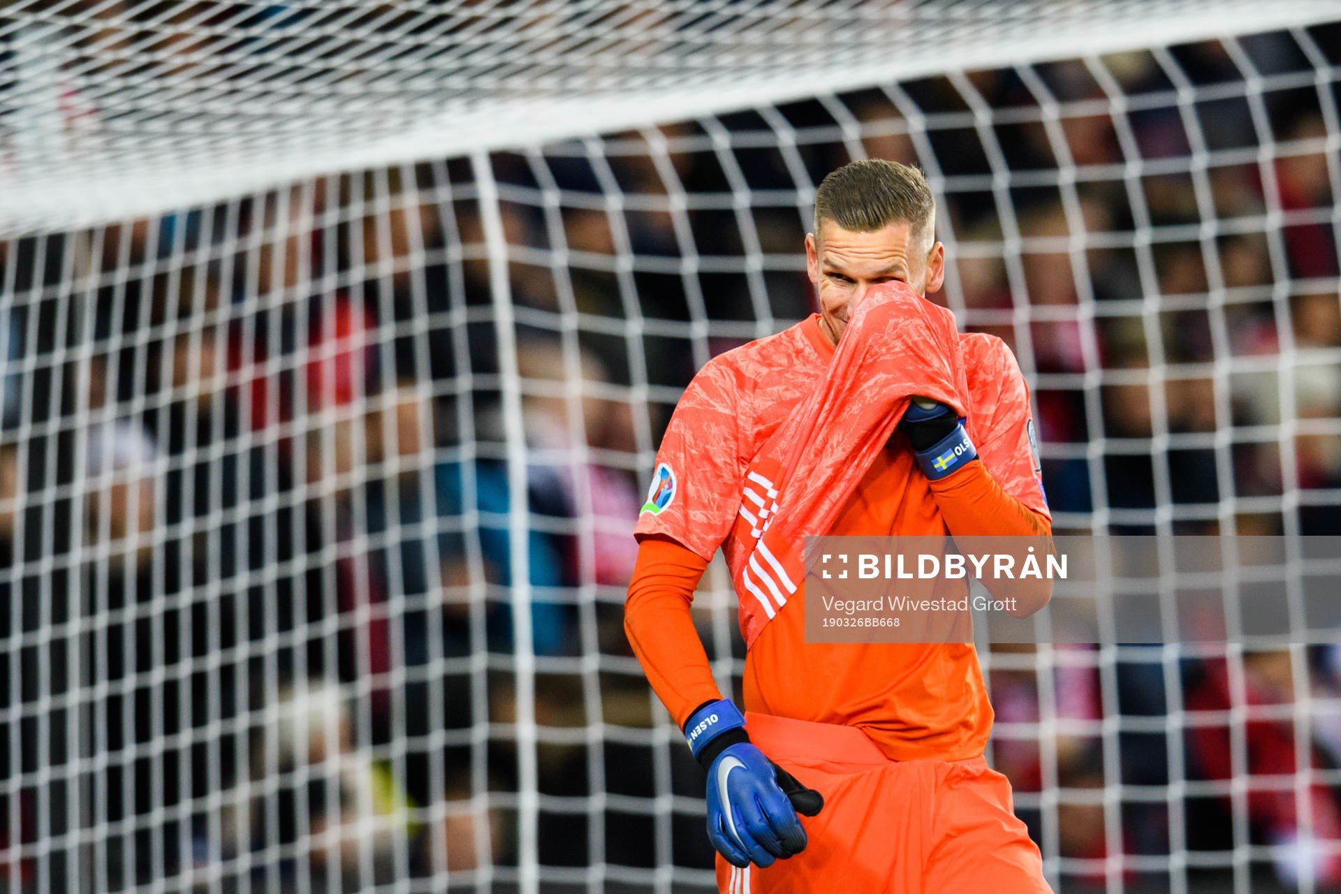 Goalkeeper Robin Olsen of Sweden looks dejected