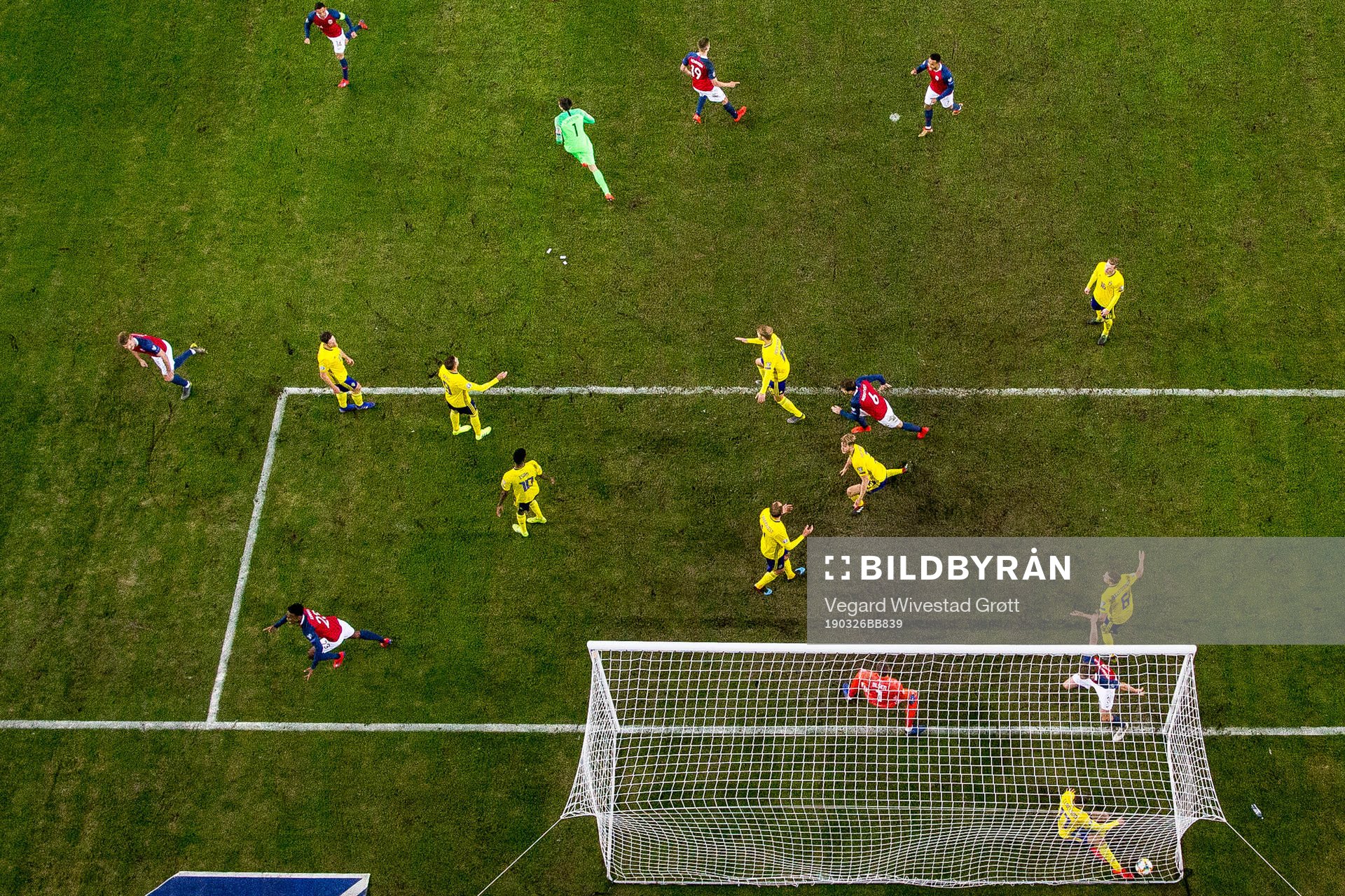 Ola Kamara of Norway celebrates
