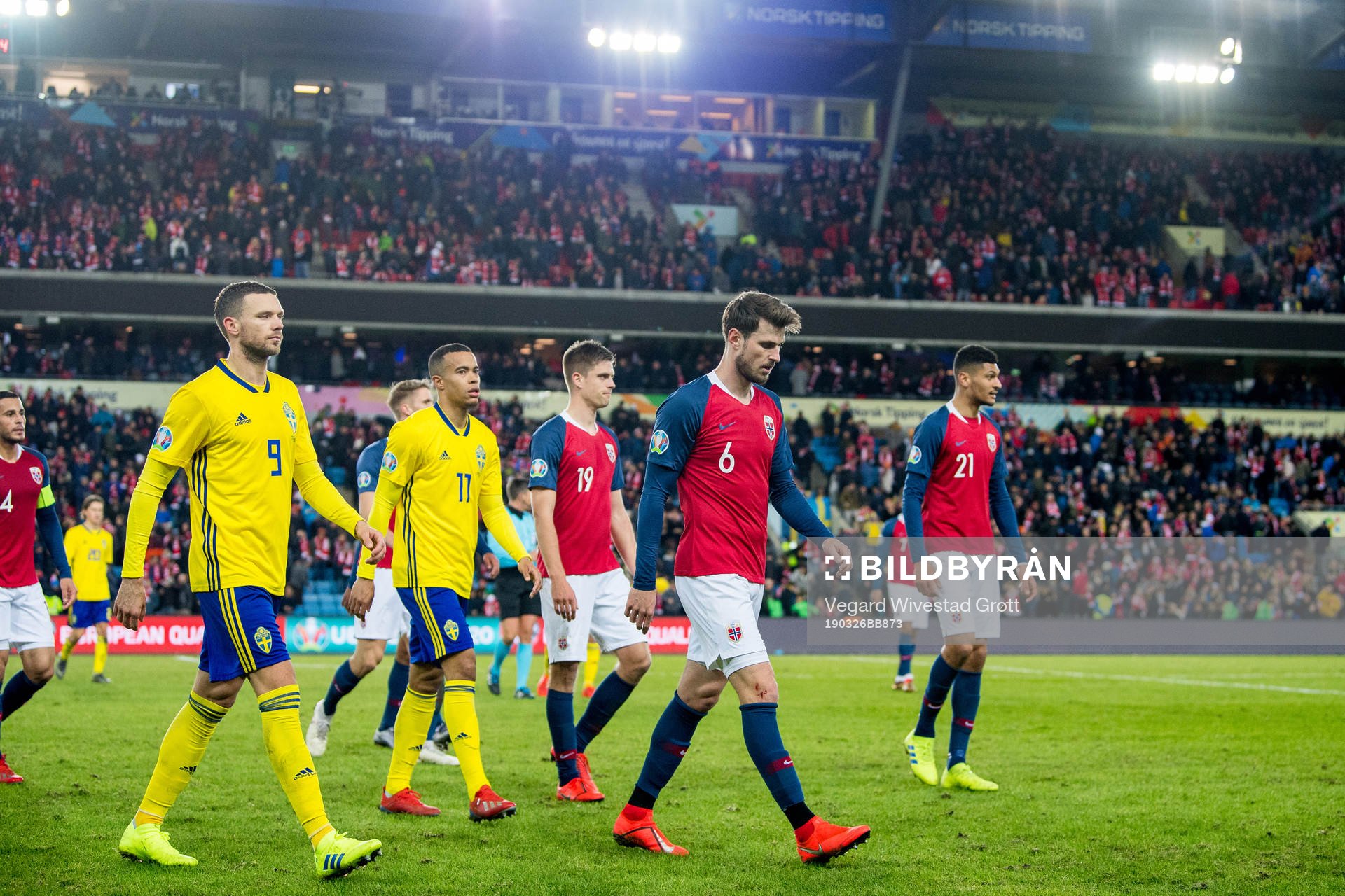 Marcus Berg of Sweden and Håvard Nordtveit of Norway at