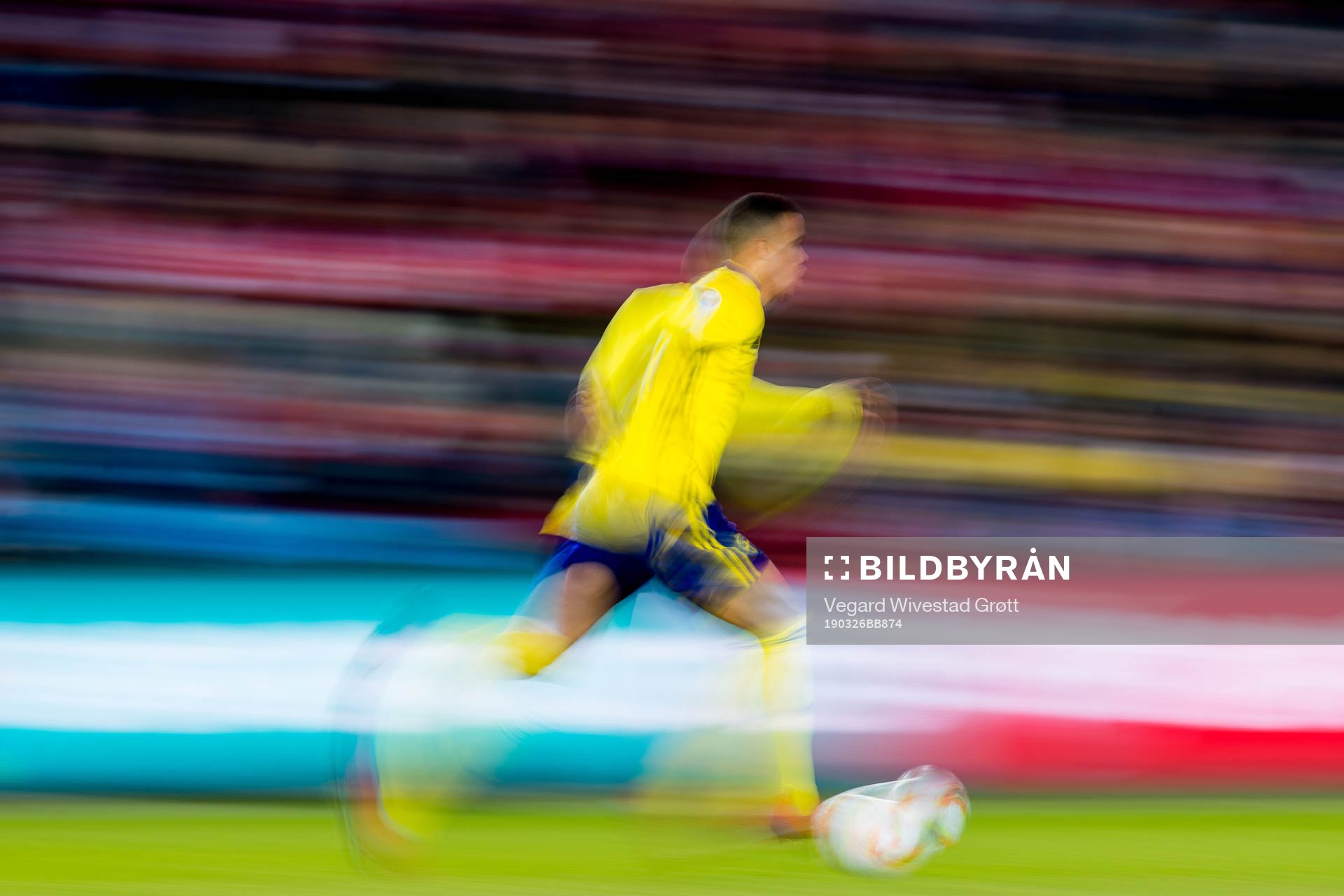 Robin Quaison of Sweden