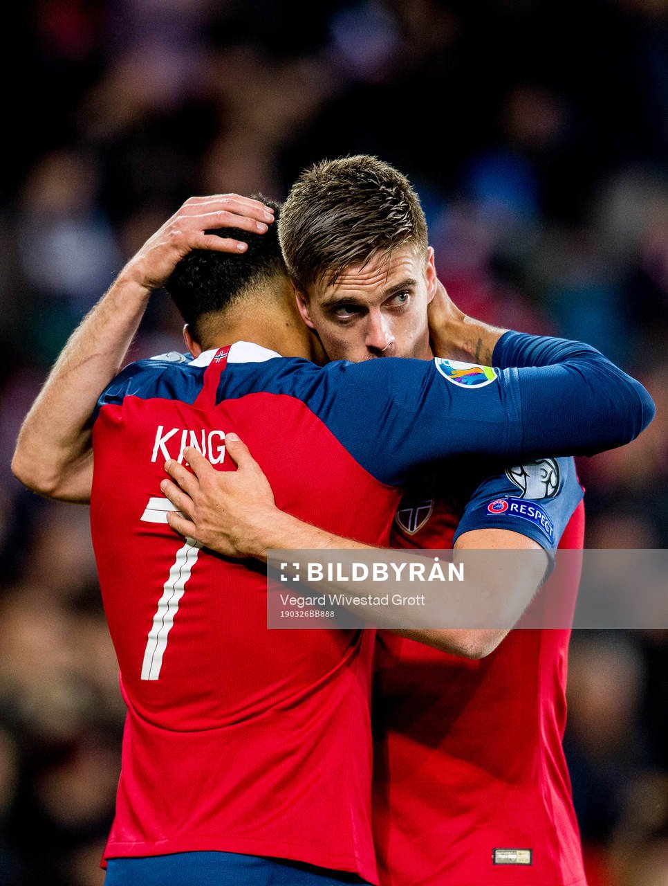 Joshua King of Norway celebrates with teammate Markus