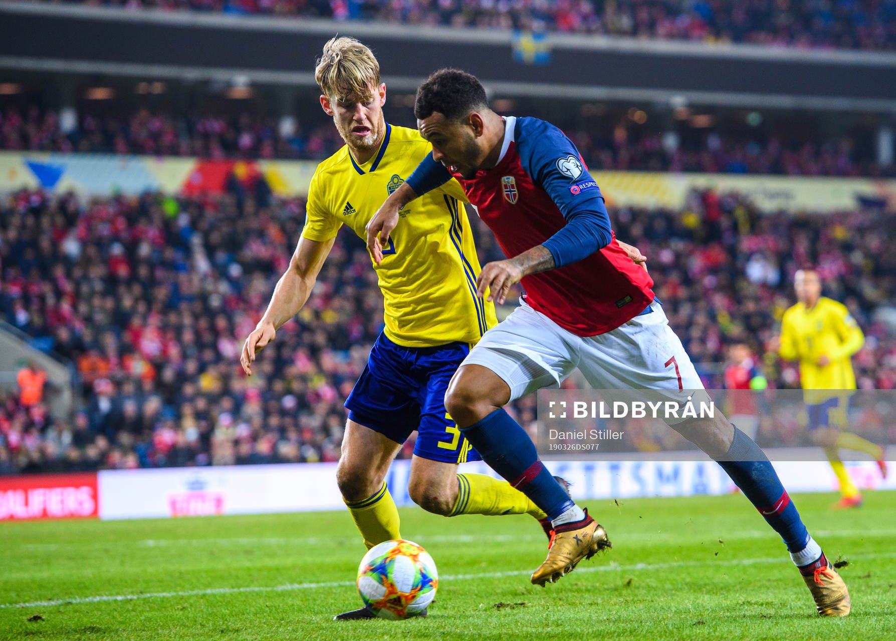 Filip Helander of Sweden and Joshua King of Norway