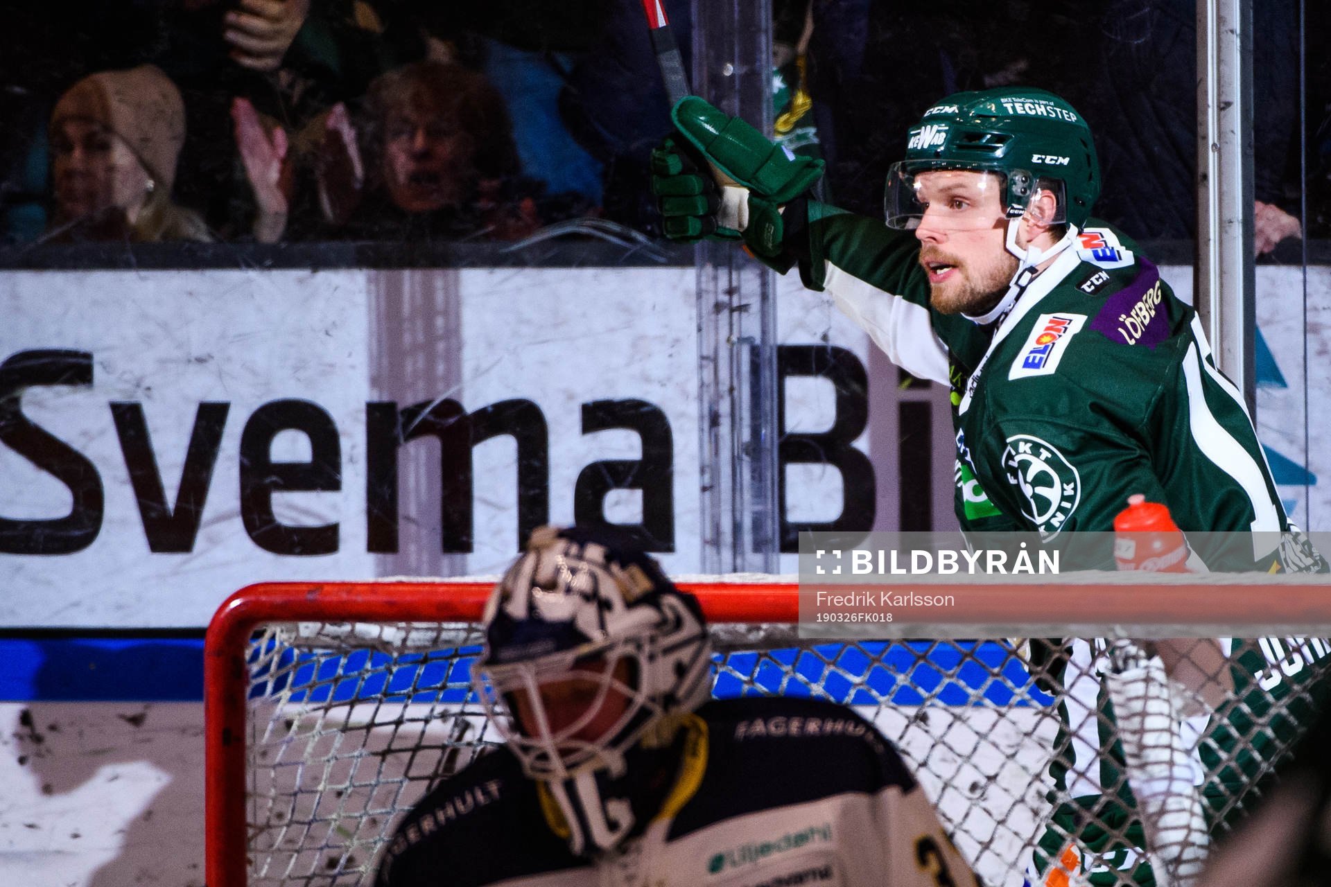 Färjestads Alexander Johansson jublar