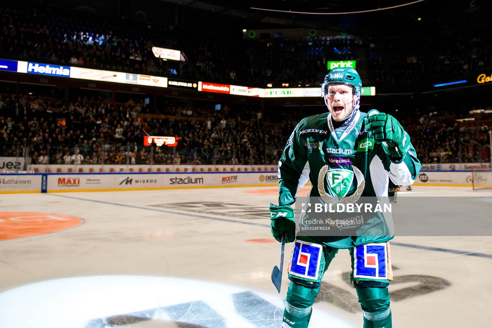 Färjestads Alexander Johansson jublar