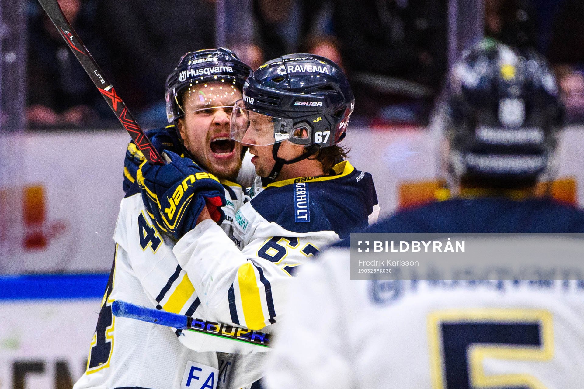 s Mikko Lehtonen och Christoffer Törngren jublar
