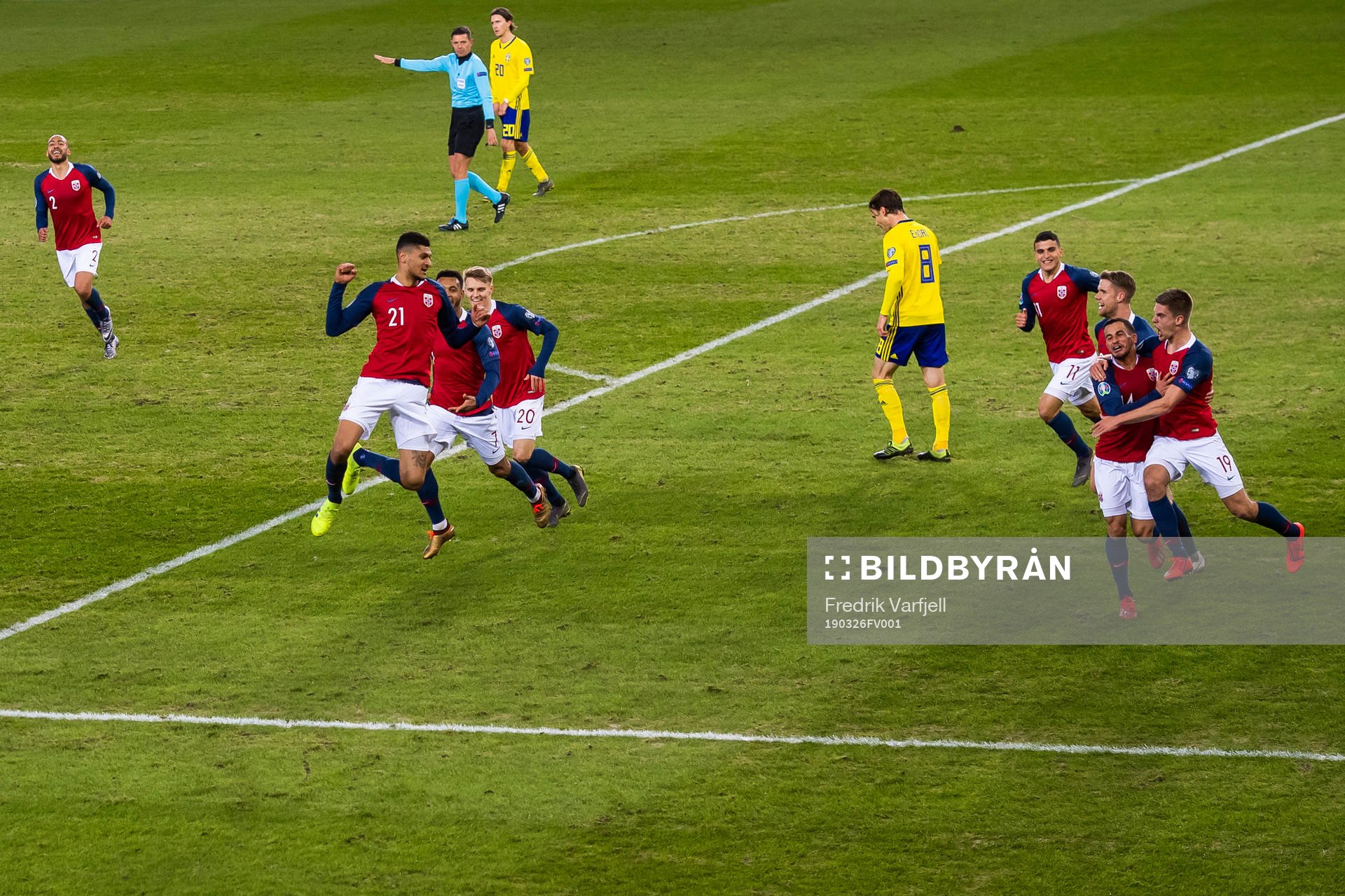 Bjørn Maars Johnsen of Norway celebrates with his teammates