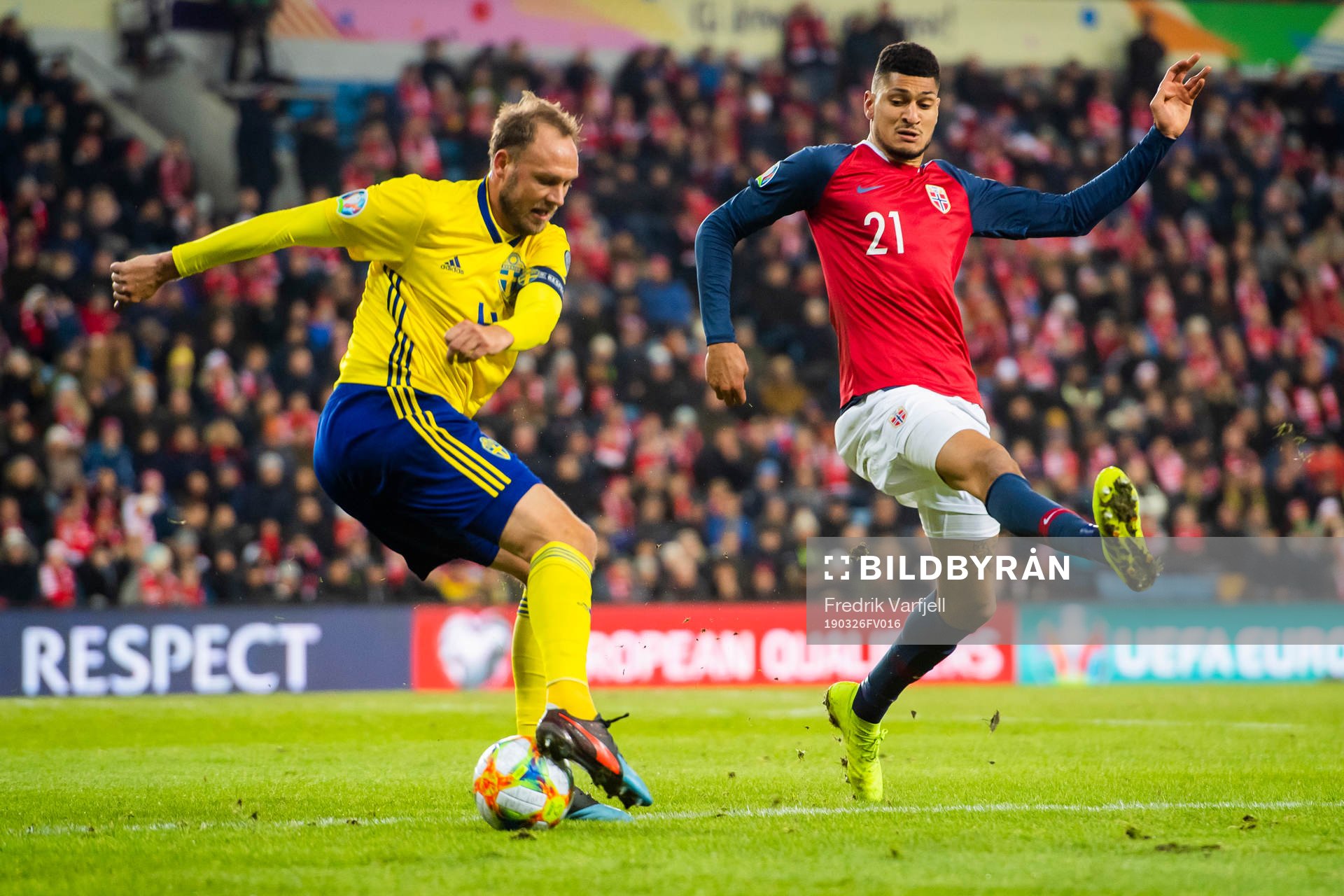 Andreas Granqvist of Sweden and Bjørn Maars Johnsen of