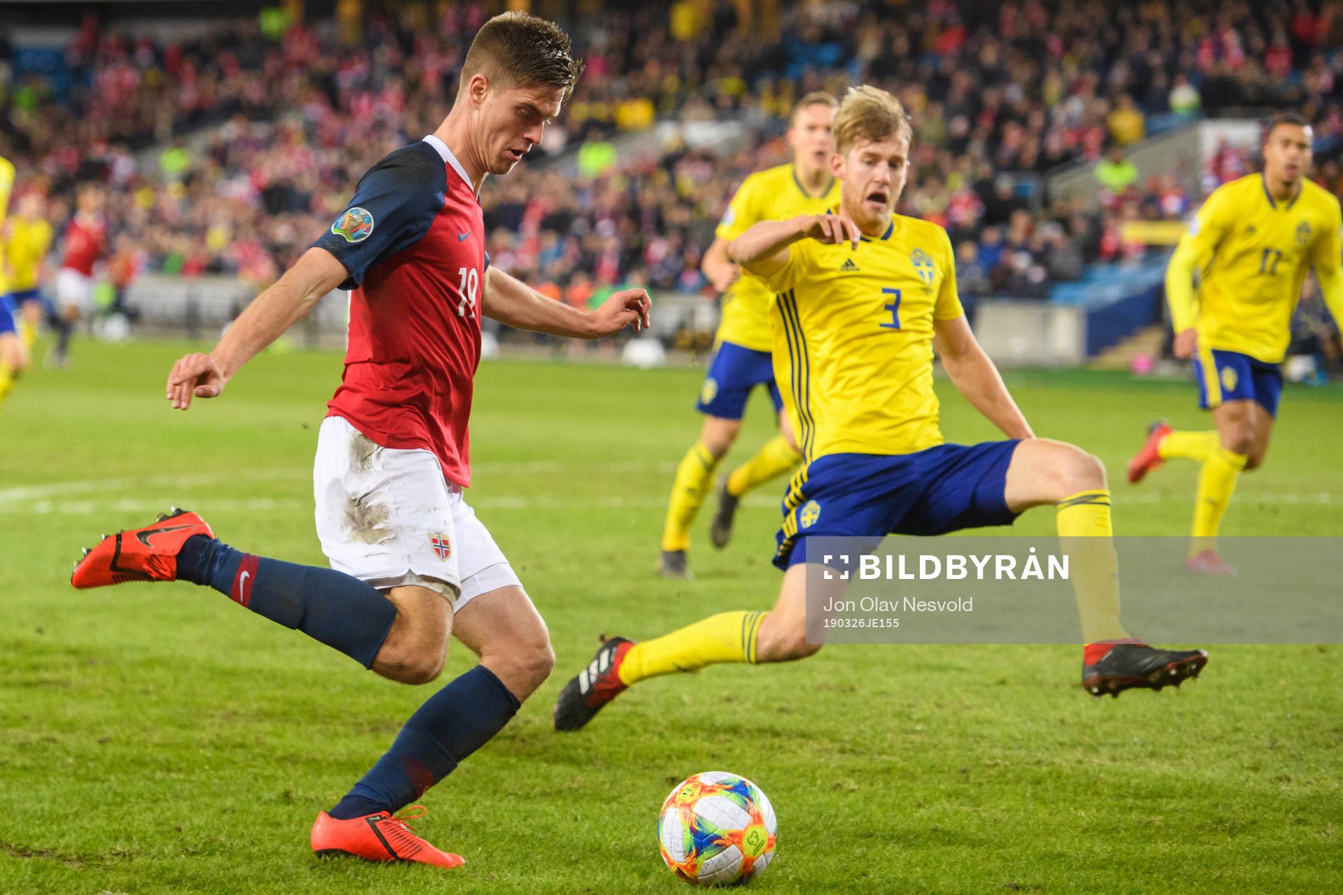 Markus Henriksen of Norway and Filip Helander of Sweden