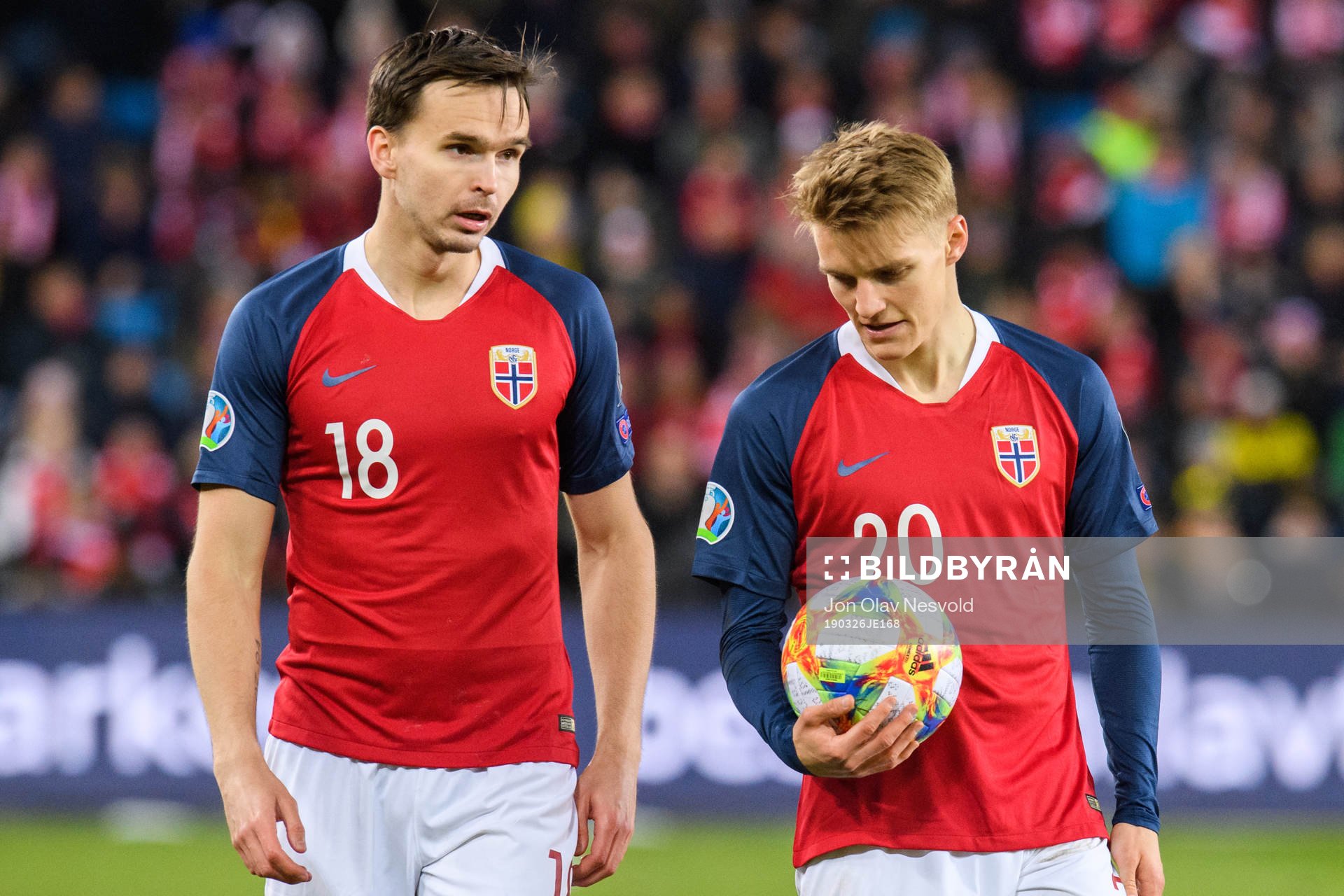 Ole Kristian Selnæs and Martin Ødegaard of Norway