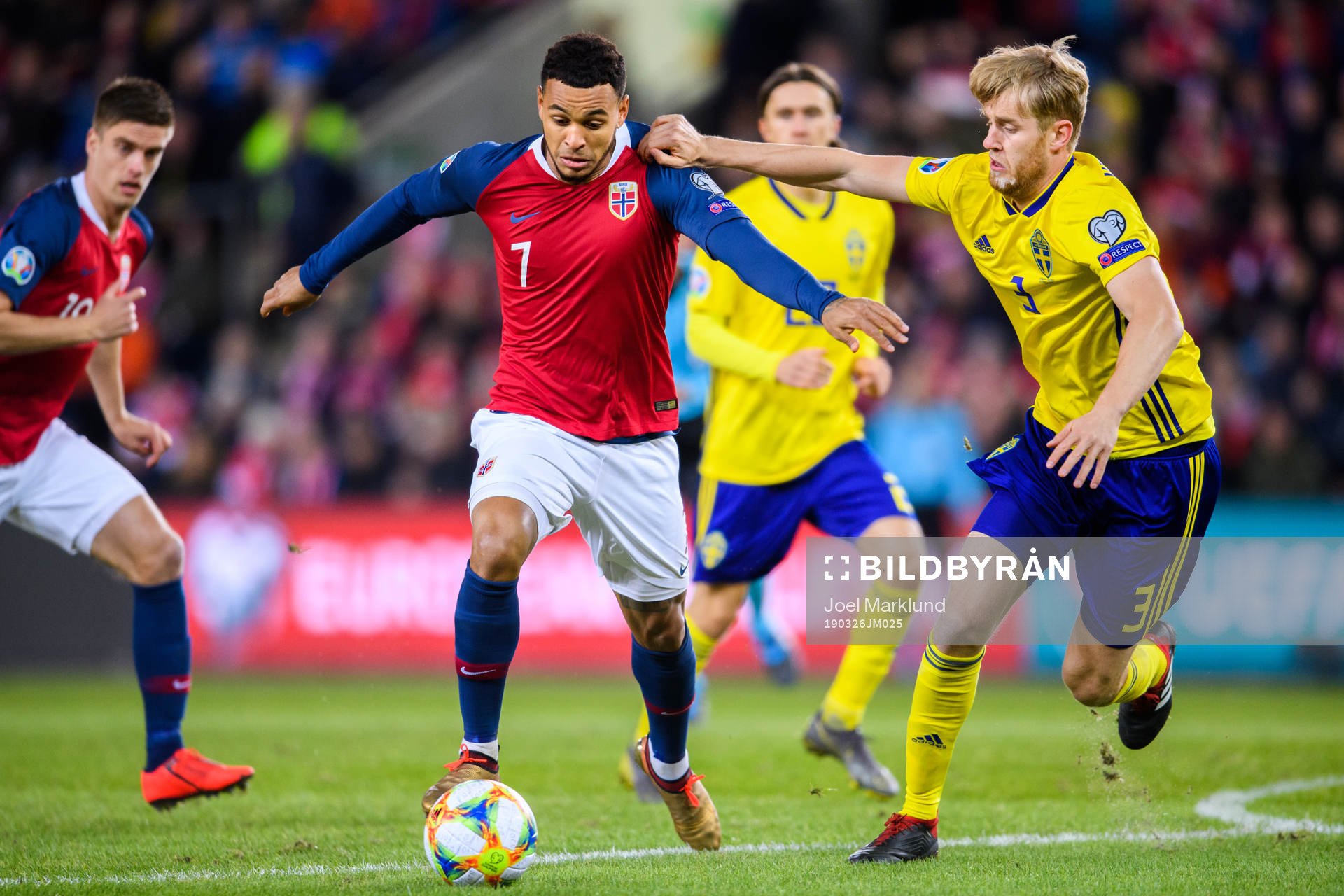 Joshua King of Norway and Filip Helander of Sweden