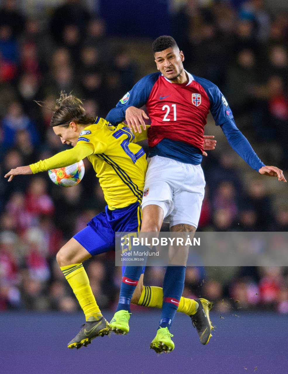 Kristoffer Olsson of Sweden and Bjørn Maars Johnsen of