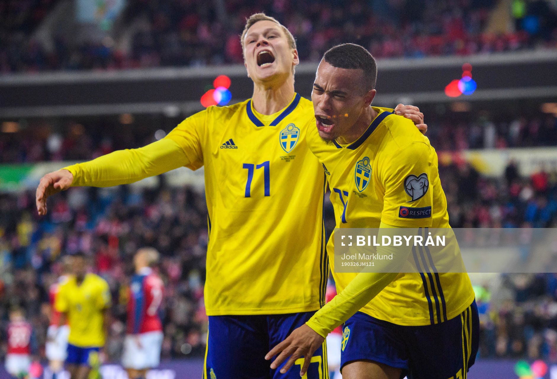 Robin Quaison of Sweden celebrates with Viktor Claesson