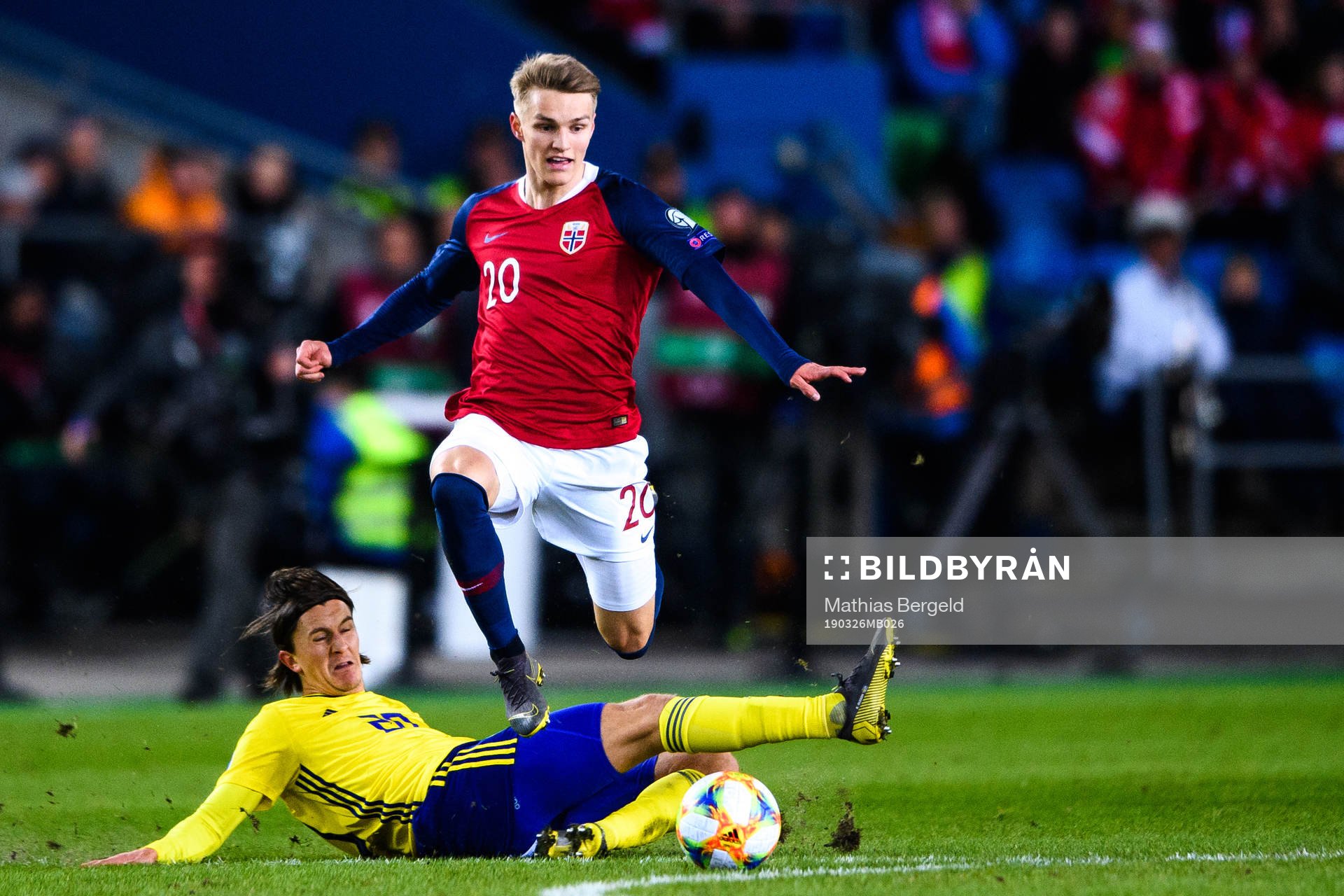 Kristoffer Olsson of Sweden and Martin Ødegaard of Norway