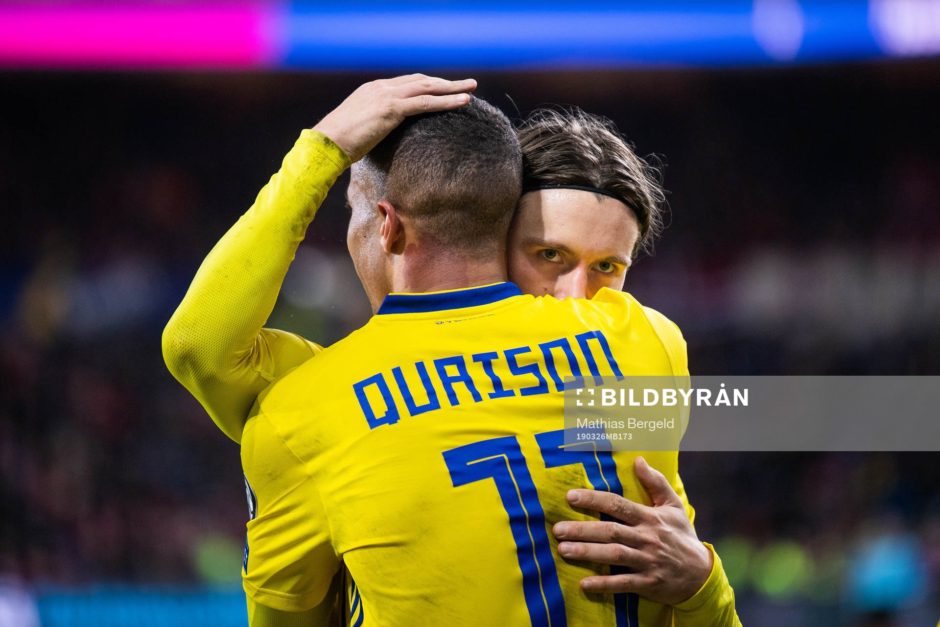 Kristoffer Olsson embrace Robin Quaison of Sweden as they