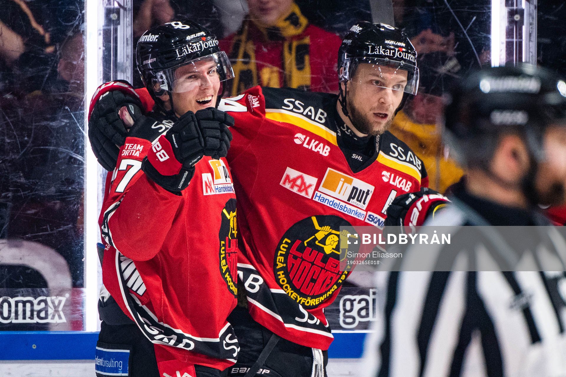 Luleås Isac Lundeström och Johan Harju jublar