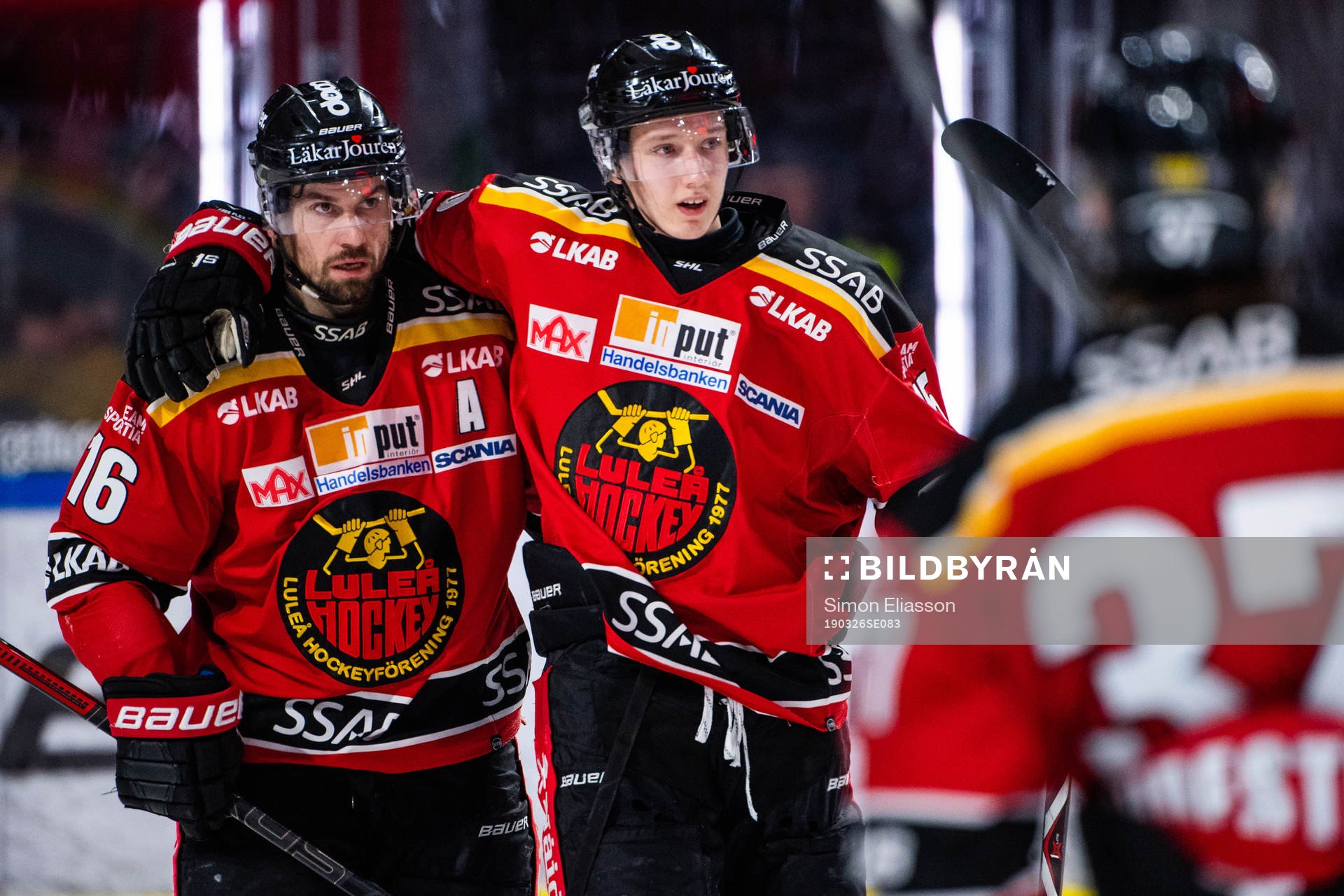 Luleås Niklas Olausson och Carl Mattsson jublar