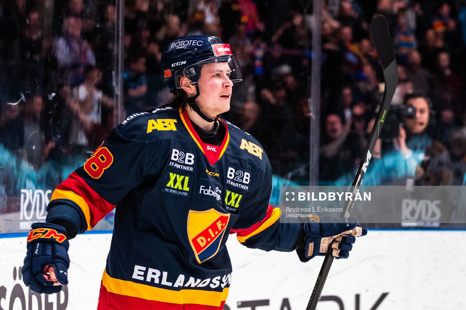 Djurgårdens Dennis Svensson jublar