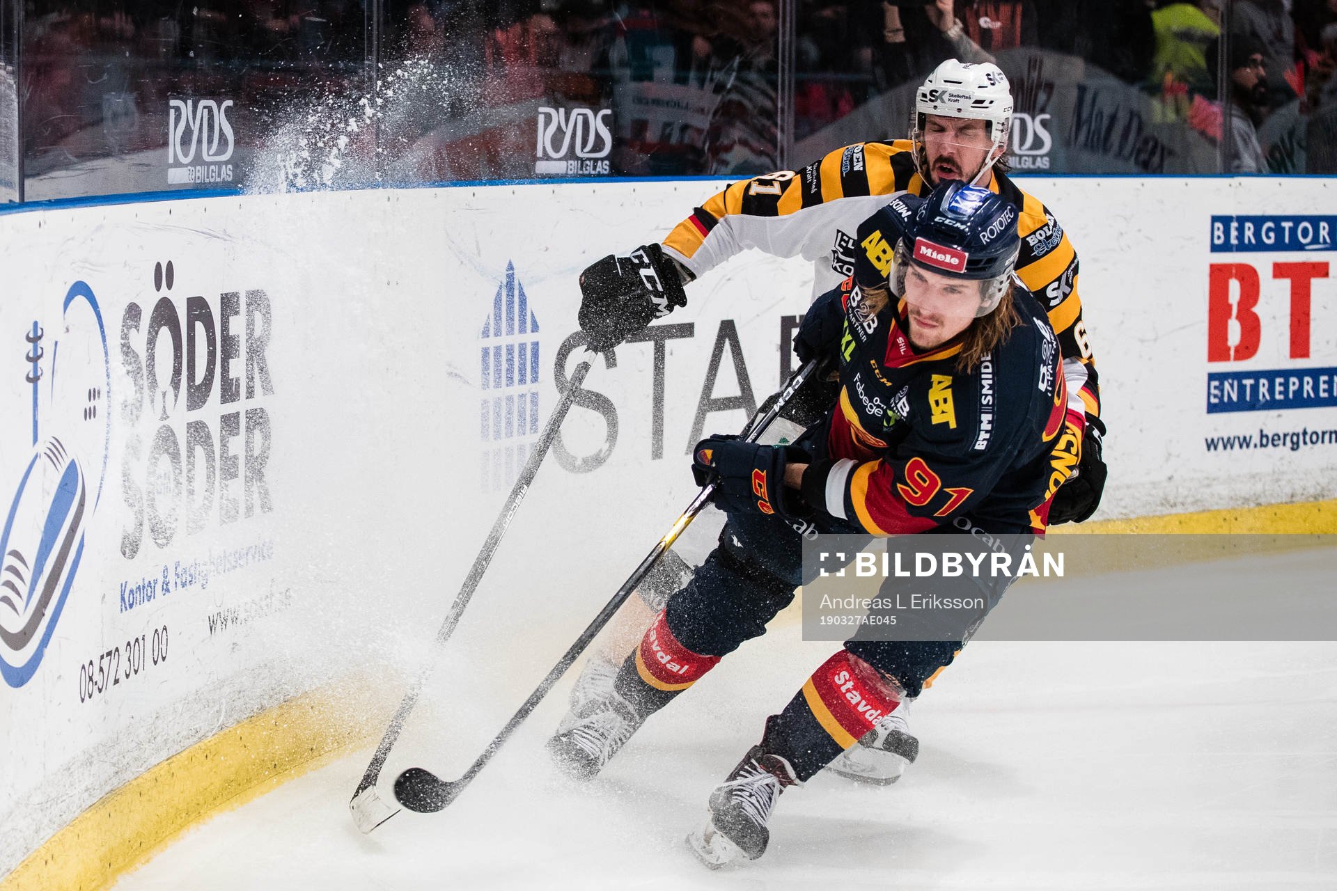 Djurgårdens Axel Jonsson Fjällby och Skellefteås Fredrik