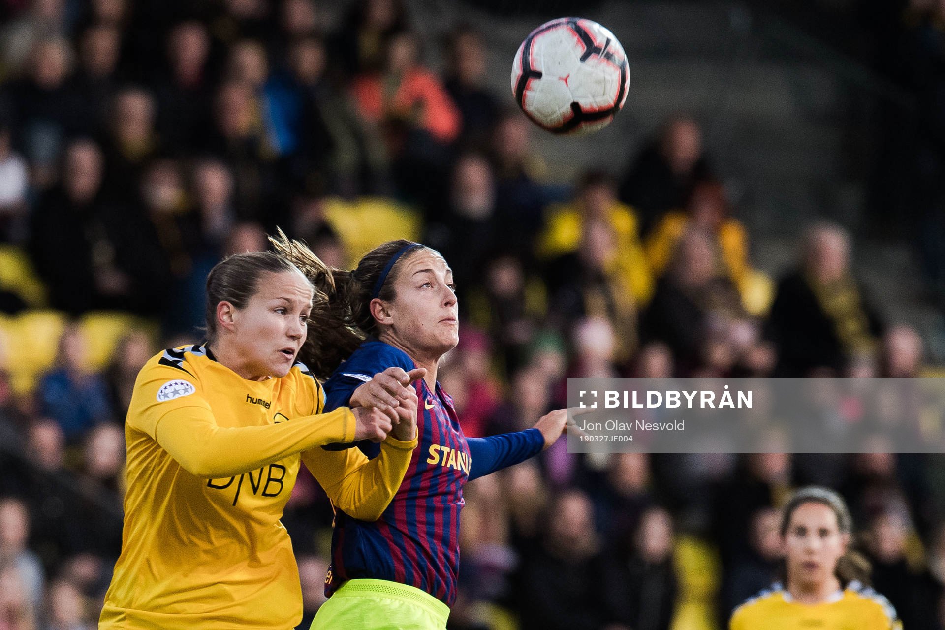 Guro Reiten of LSK Kvinner and Alexia of Barcelona