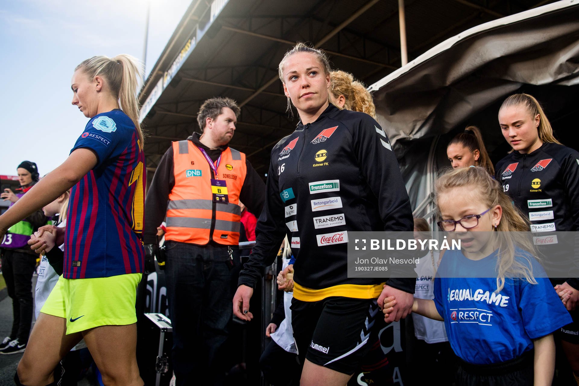 Therese Sessy Åsland of LSK Kvinner enters the pitch