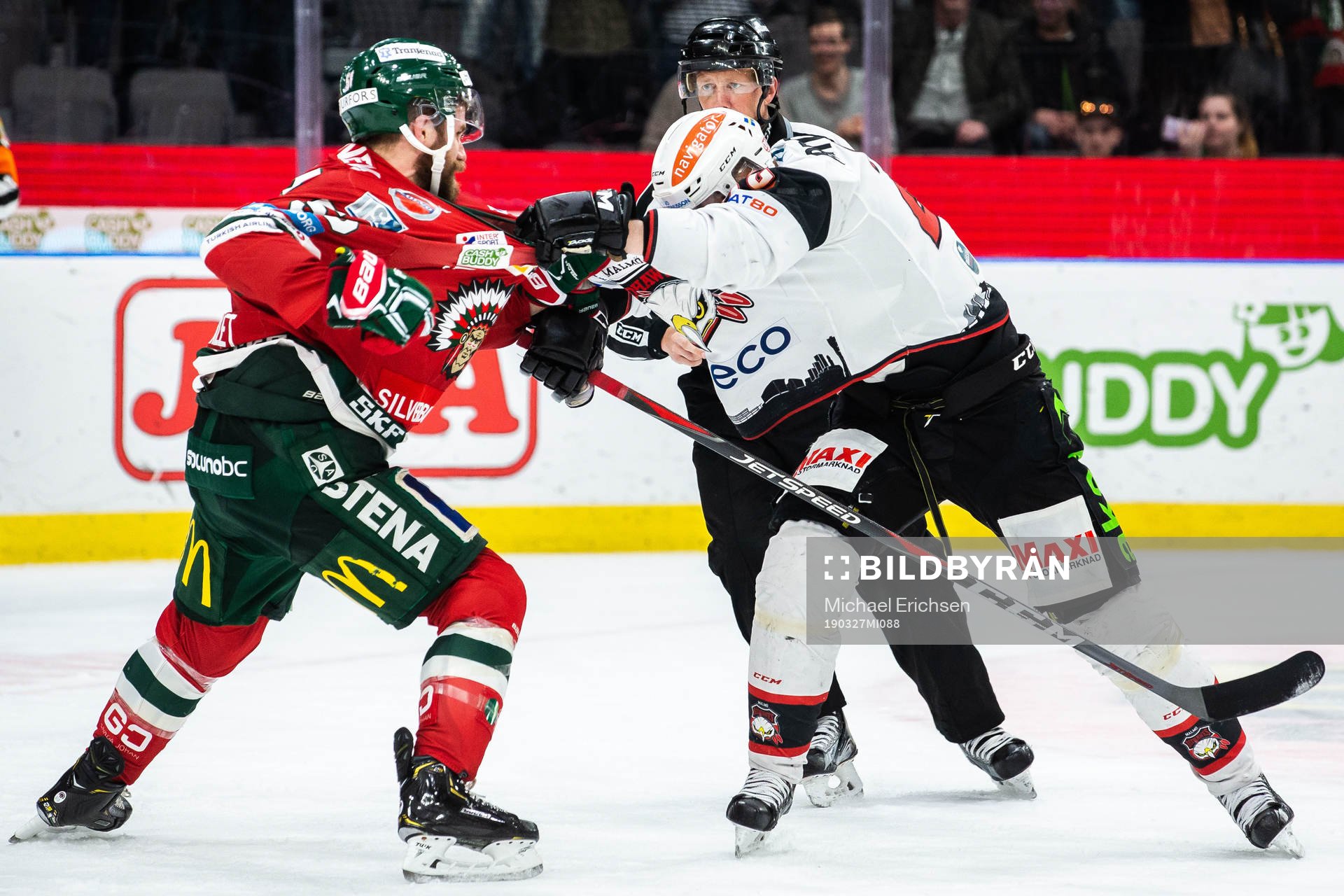 Frölundas Jonathan Sigalet och Malmö Redhawks Lars
