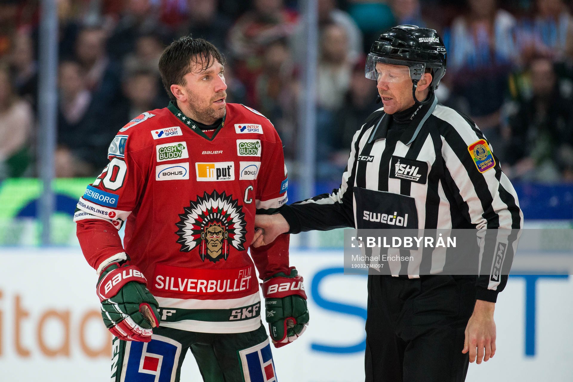 Frölundas Joel Lundqvist lämnar isen