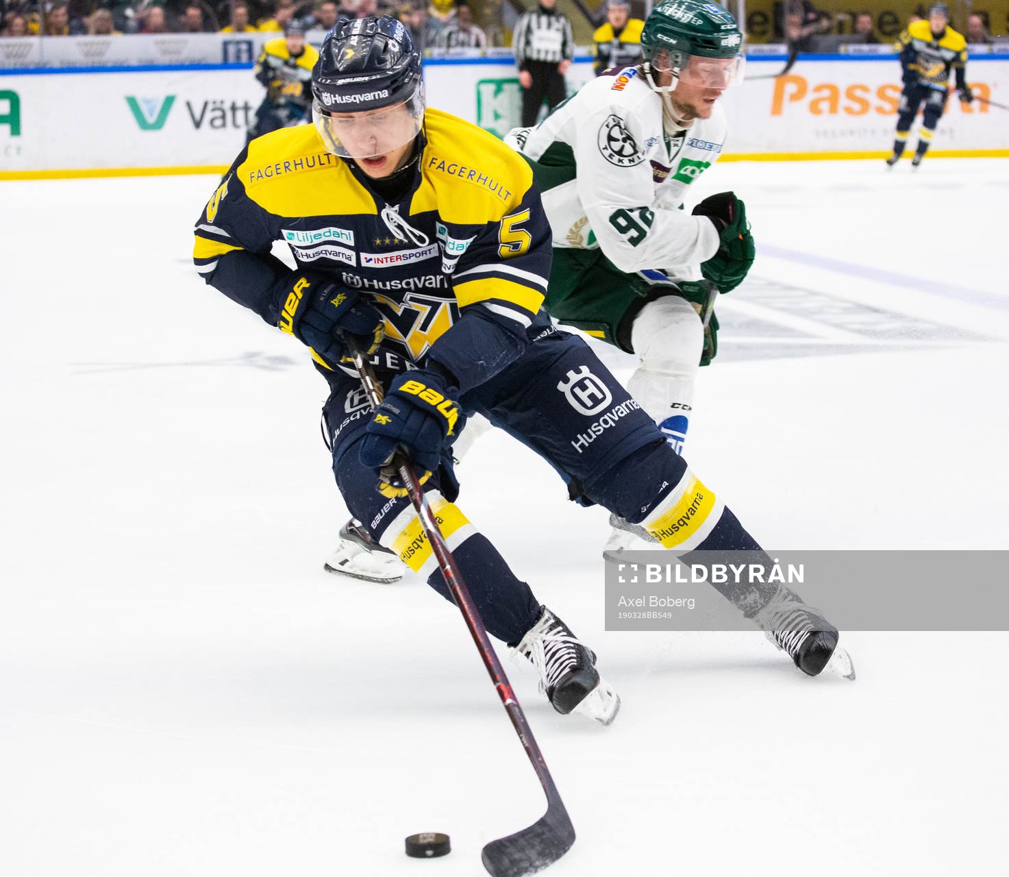 s Martin Fehérváry och Färjestads Jesper Olofsson