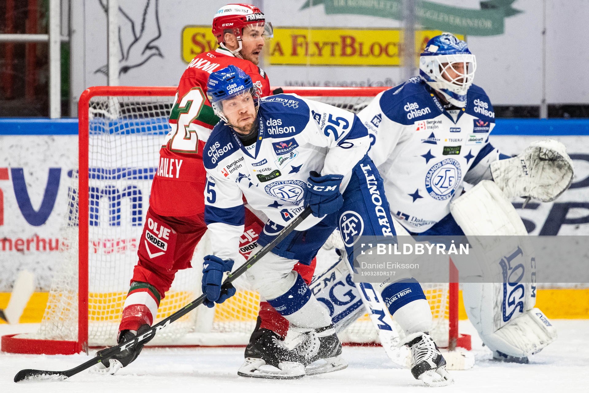 Moras Matt Bailey och Leksands Linus Persson och målvakt