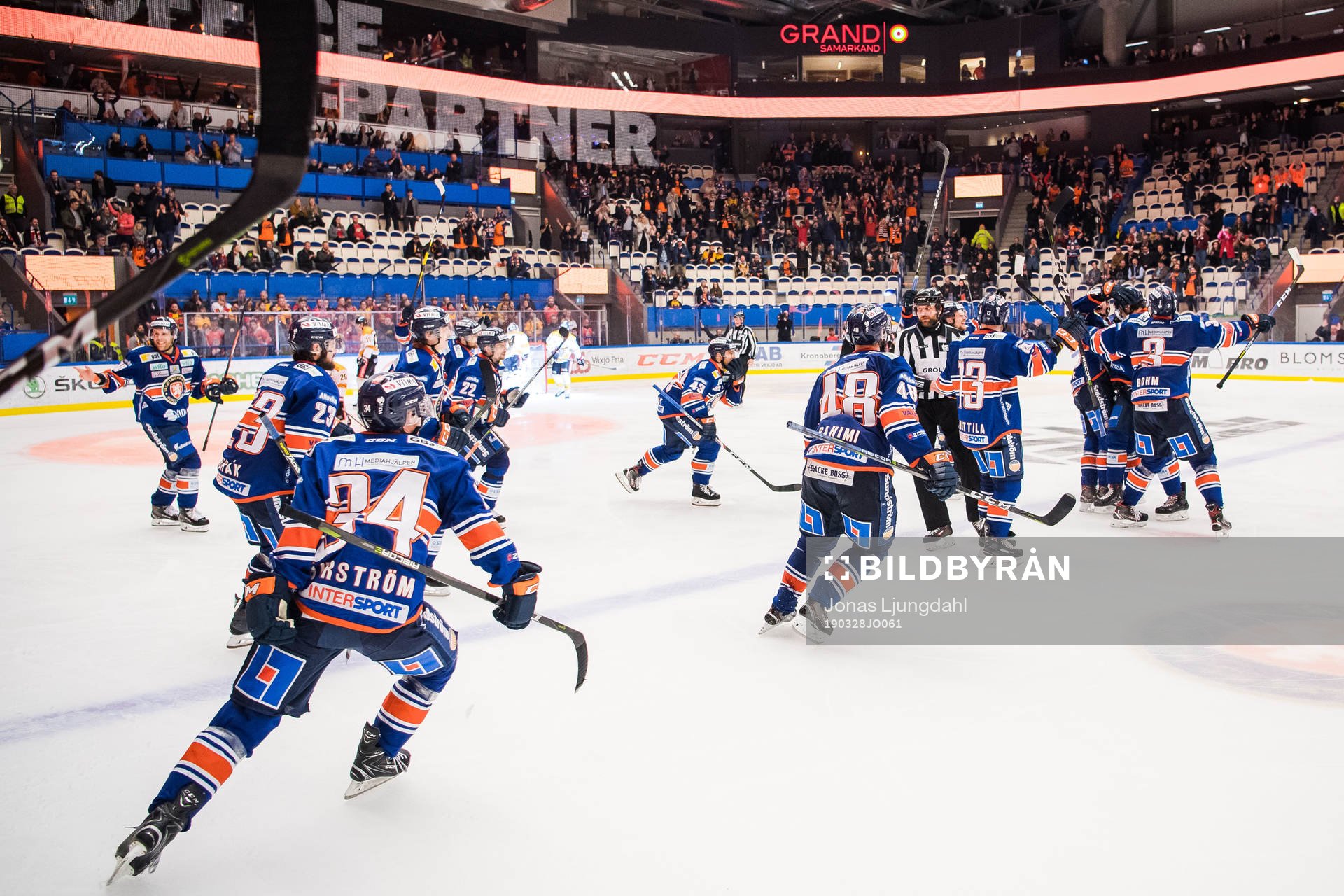 Växjös spelare jublar
