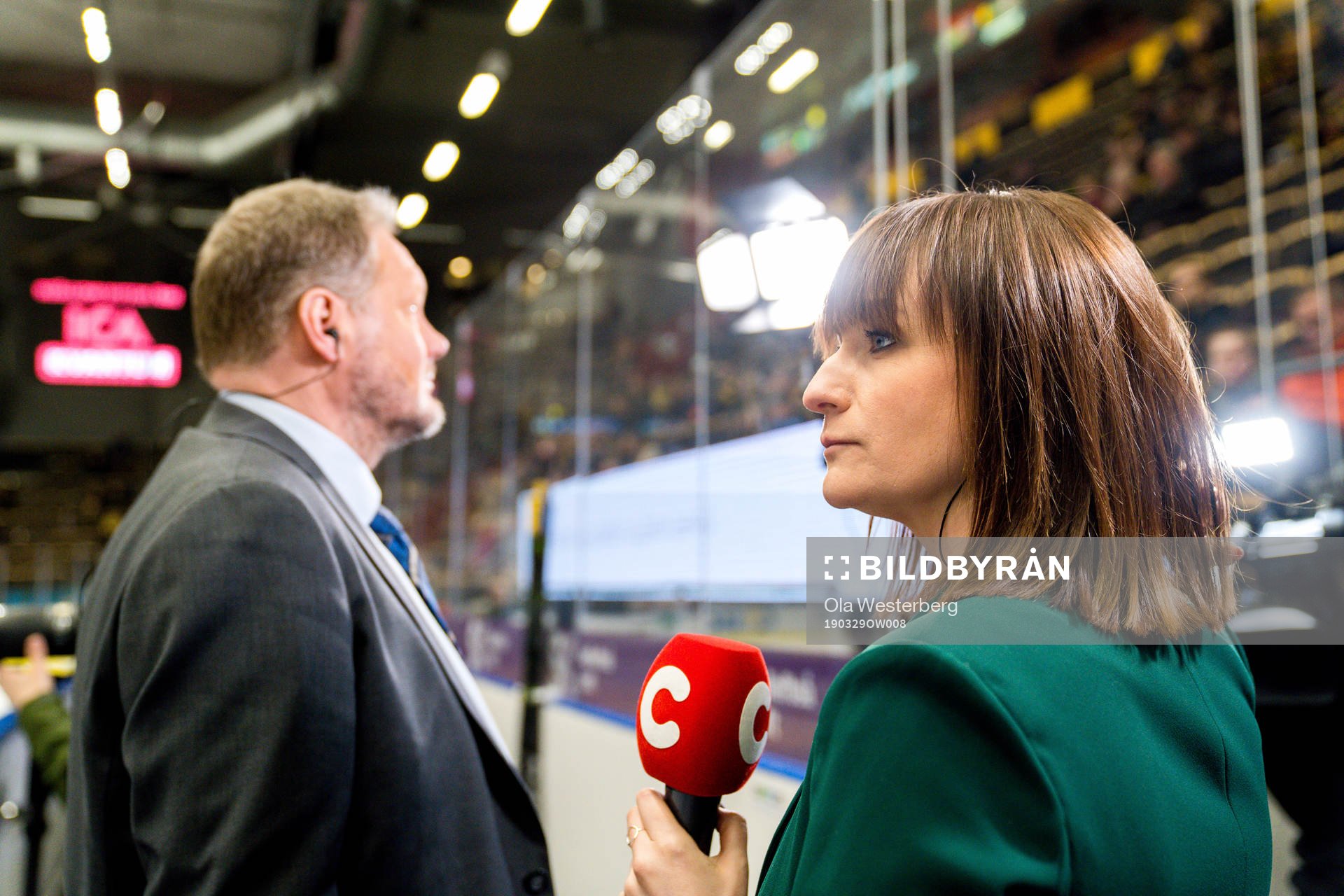 Cmores kommentator Lena Sundqvist