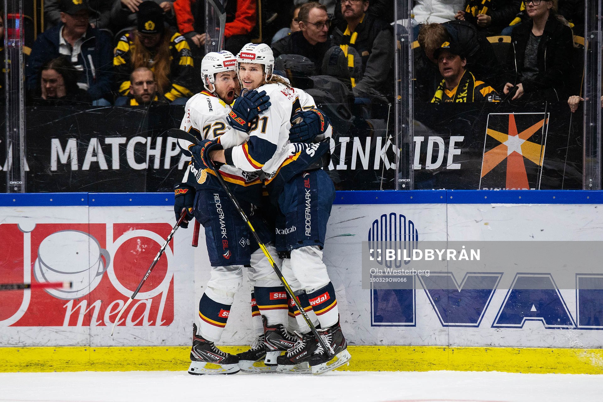 Djurgårdens Emil Bemström och Axel Jonsson Fjällby jublar