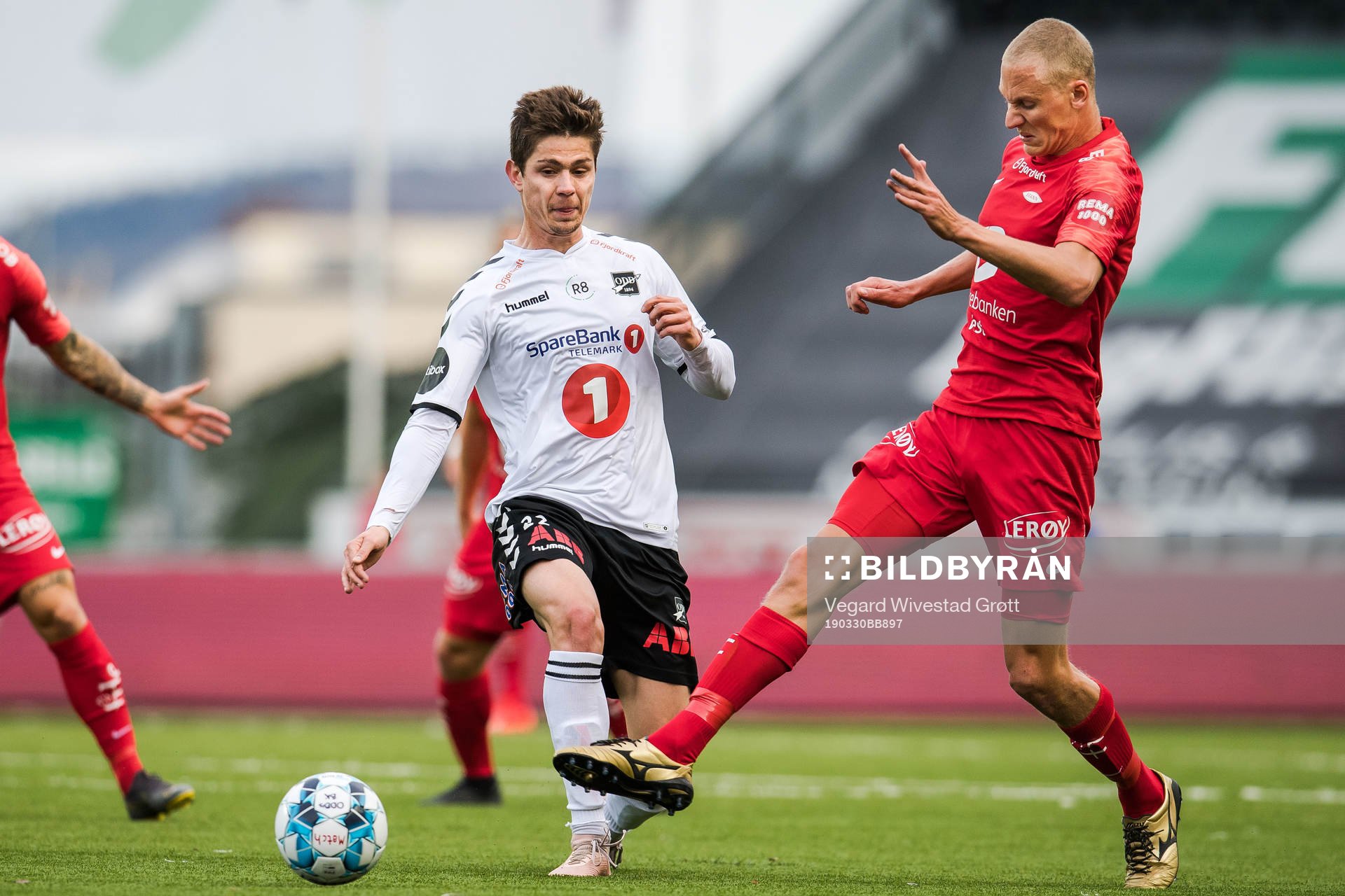 Torgeir Børven of Odd and Kristoffer Barmen of Brann