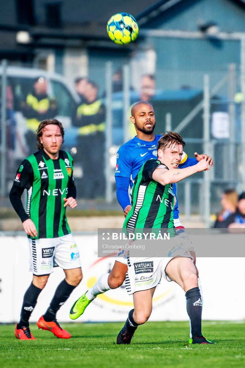Trelleborgs Salif Camara Jönsson mot GAIS Marcus Bergholtz