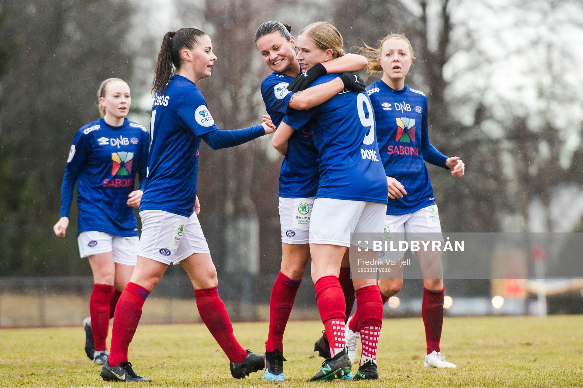 Natasha Khalila Dowie of Vålerenga celebrates with