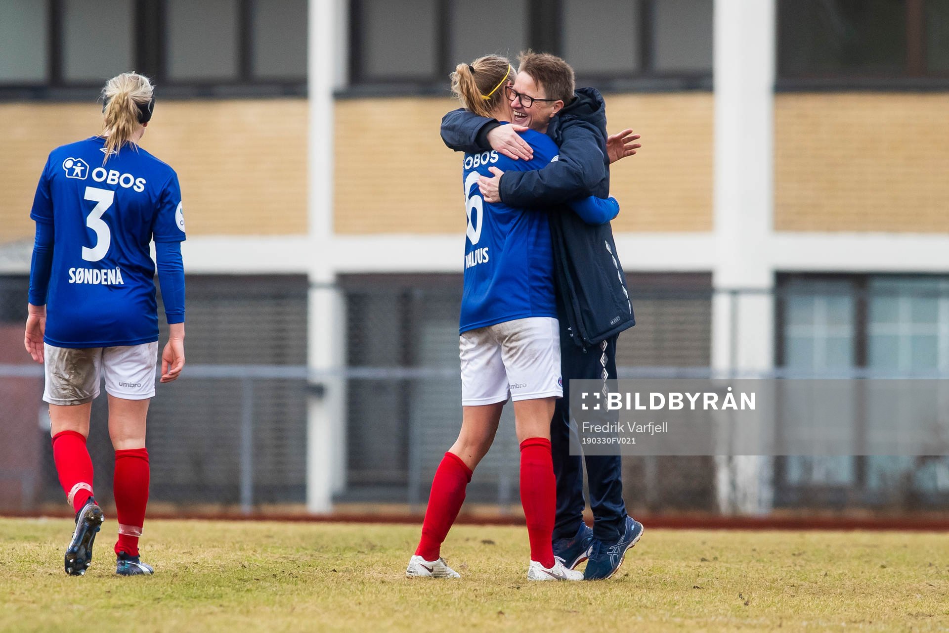 Maruschka Waldus and Monica Knudsen, head coach of